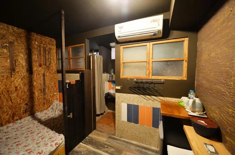 Bed in Sha Feng Lu Dian