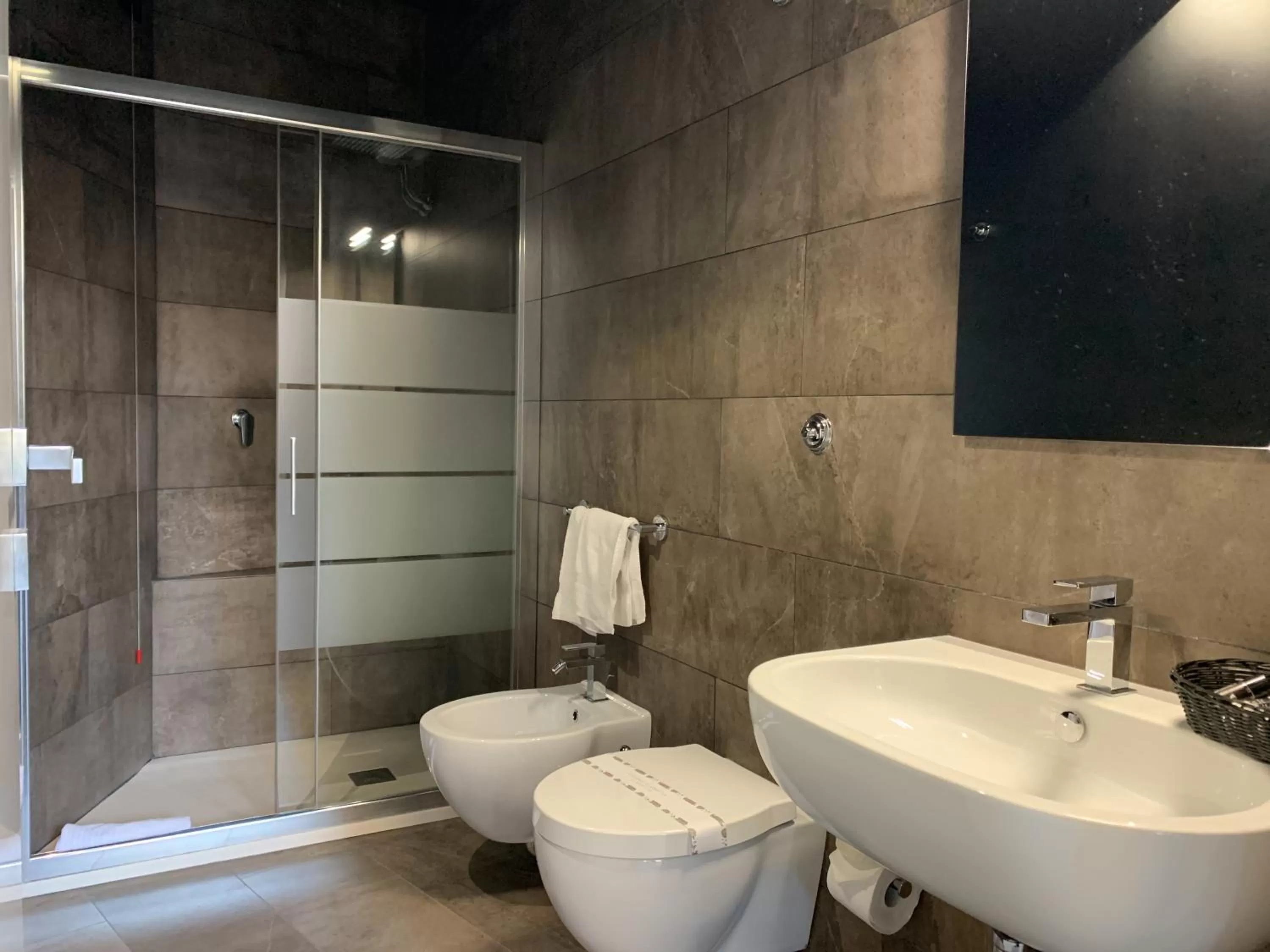 Toilet in Neko Boutique Hotel