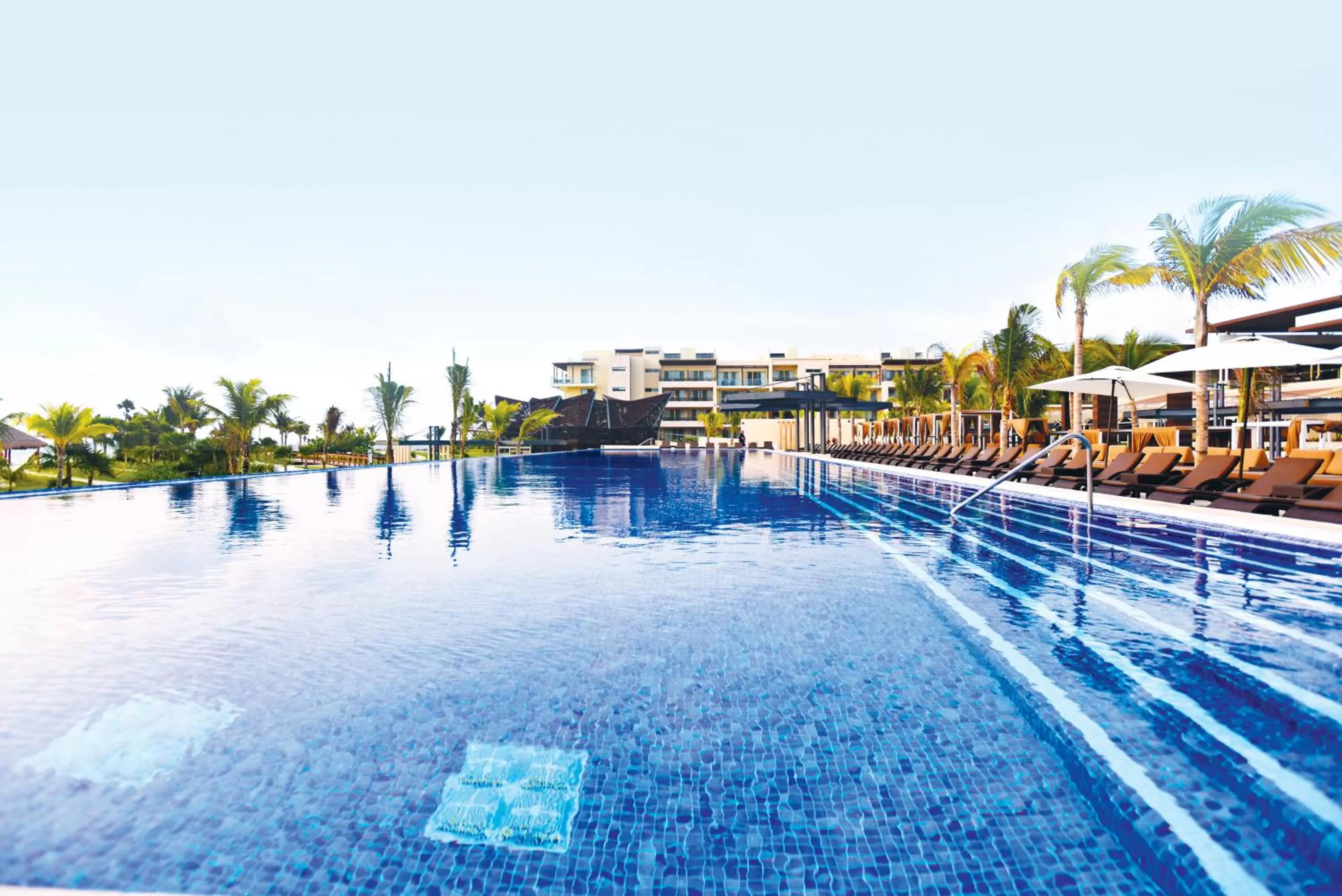Swimming pool in Royalton Riviera Cancun, An Autograph Collection All-Inclusive Resort & Casino