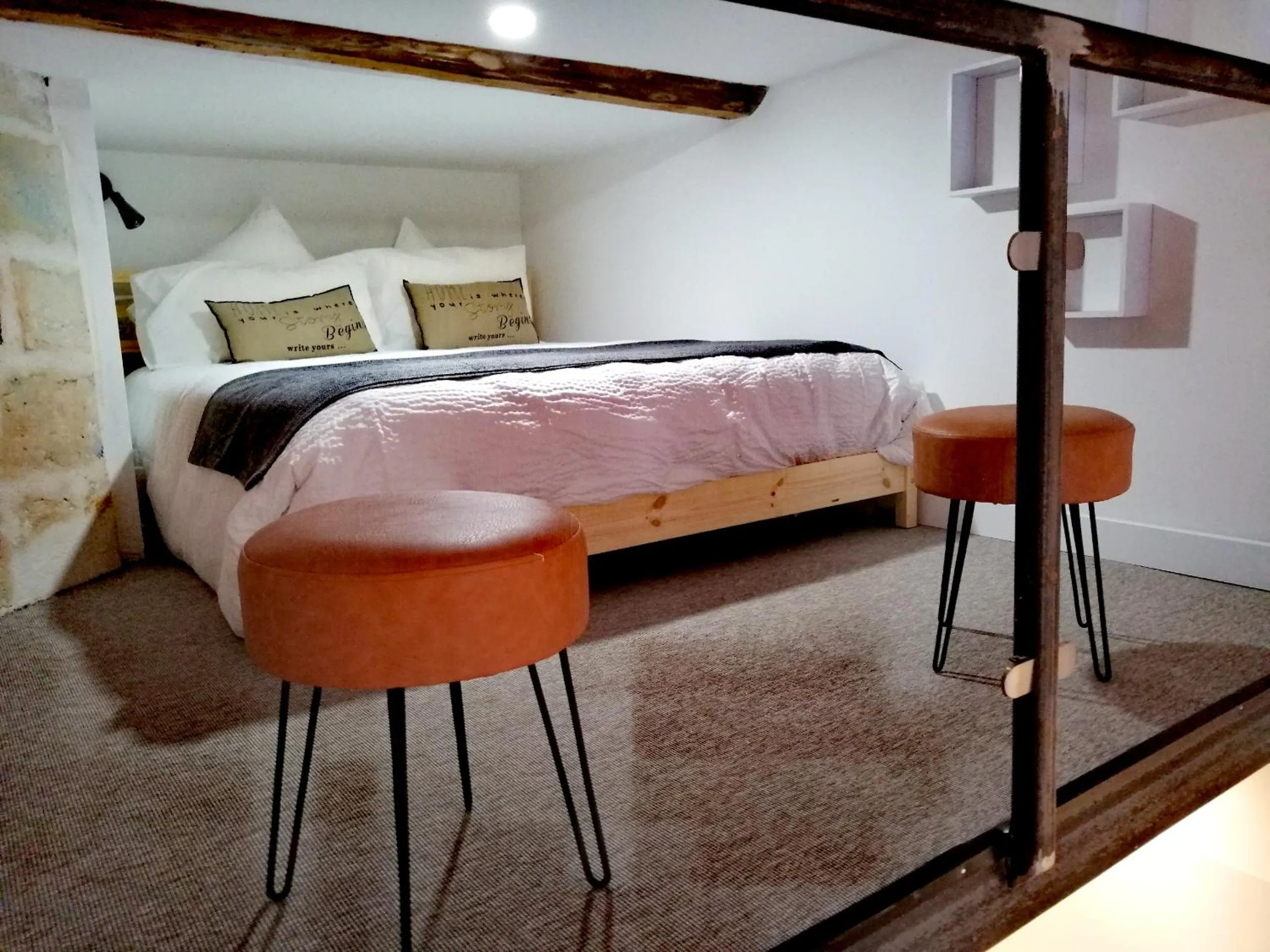 Bedroom, Bed in La Maison Grivolas Appartements et Maison d'hôtes