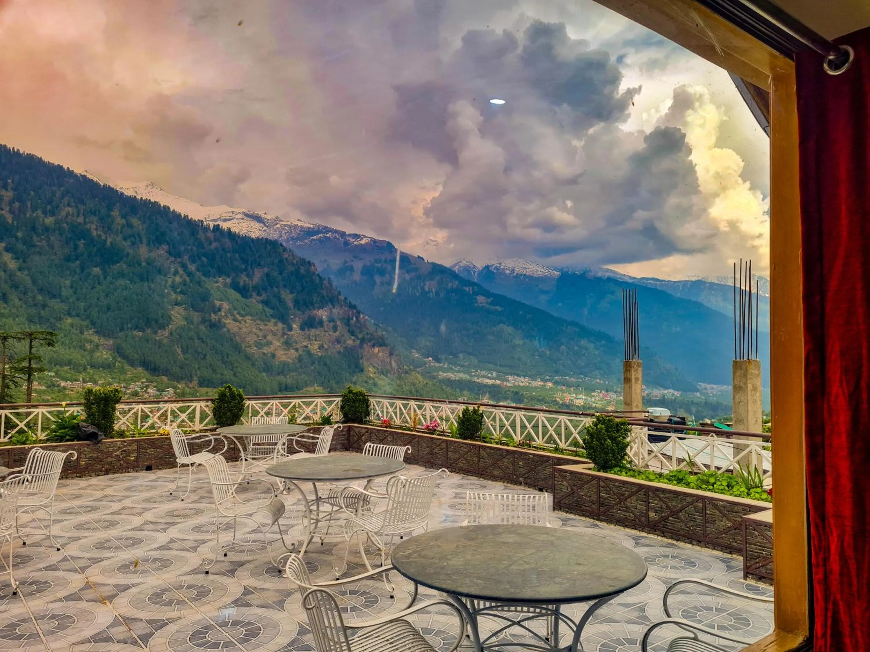 Balcony/Terrace in Hotel Mountain Top