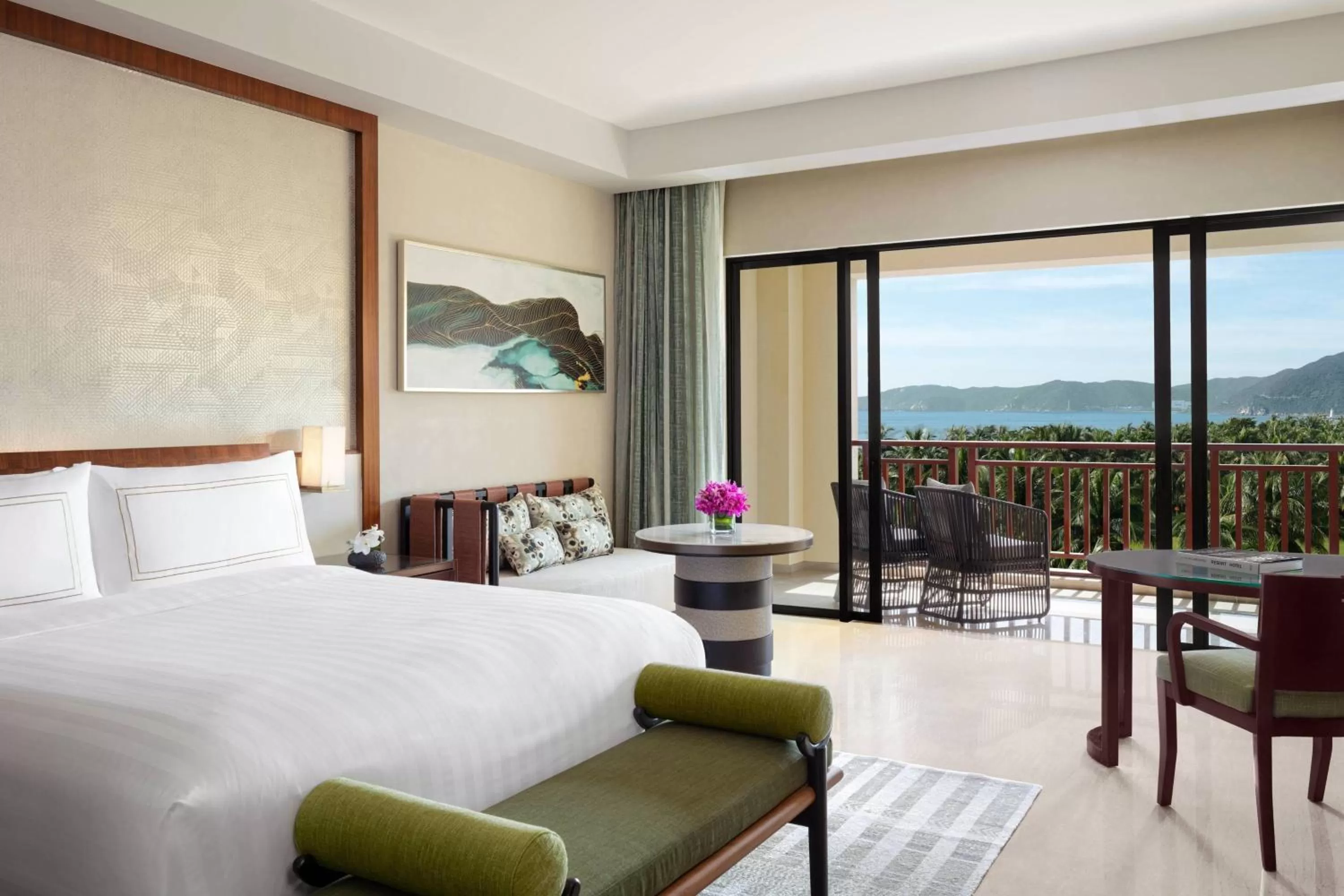 Photo of the whole room, Bed in The Ritz-Carlton Sanya, Yalong Bay