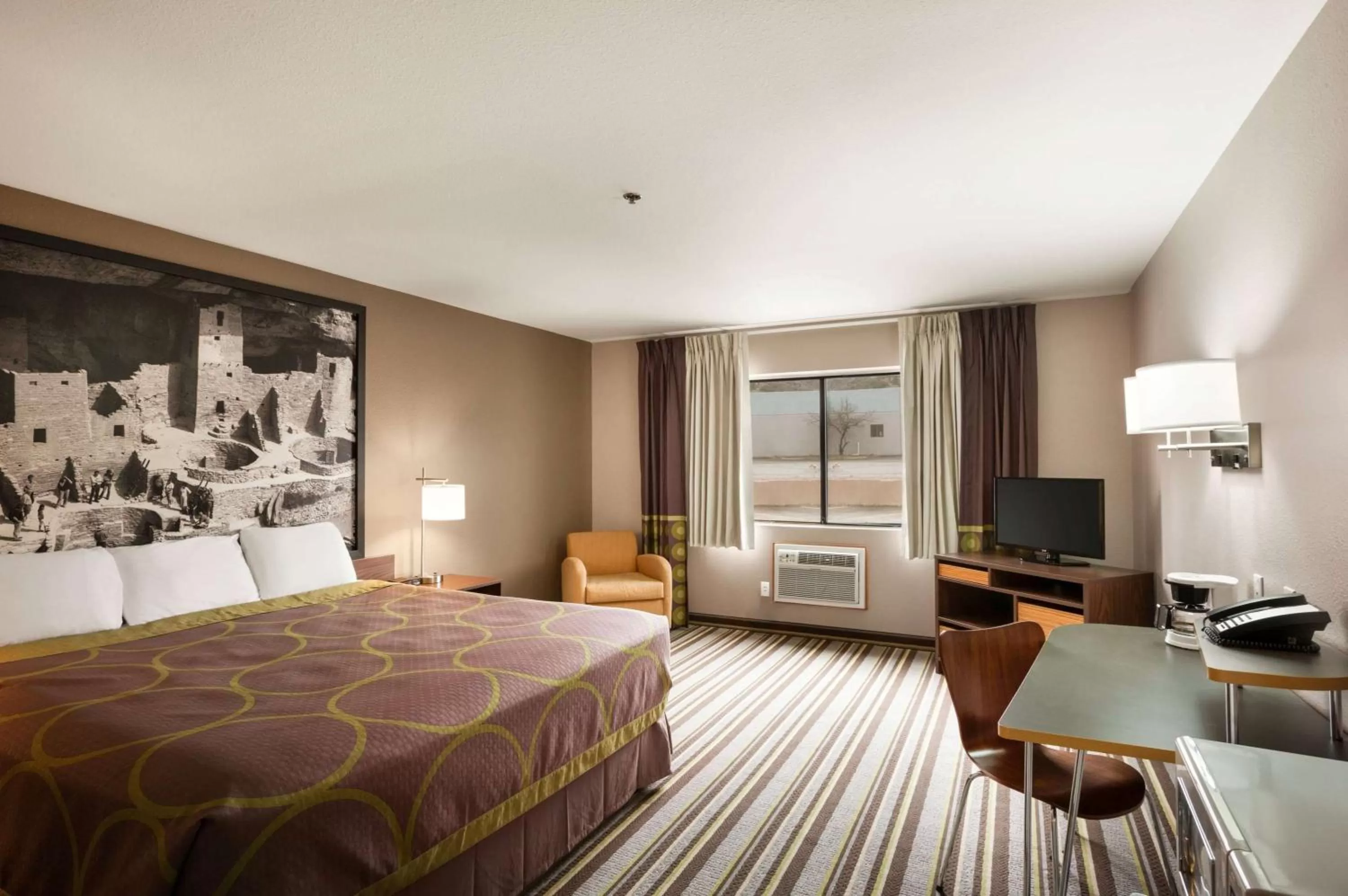 Photo of the whole room, Bed in Super 8 by Wyndham Durango