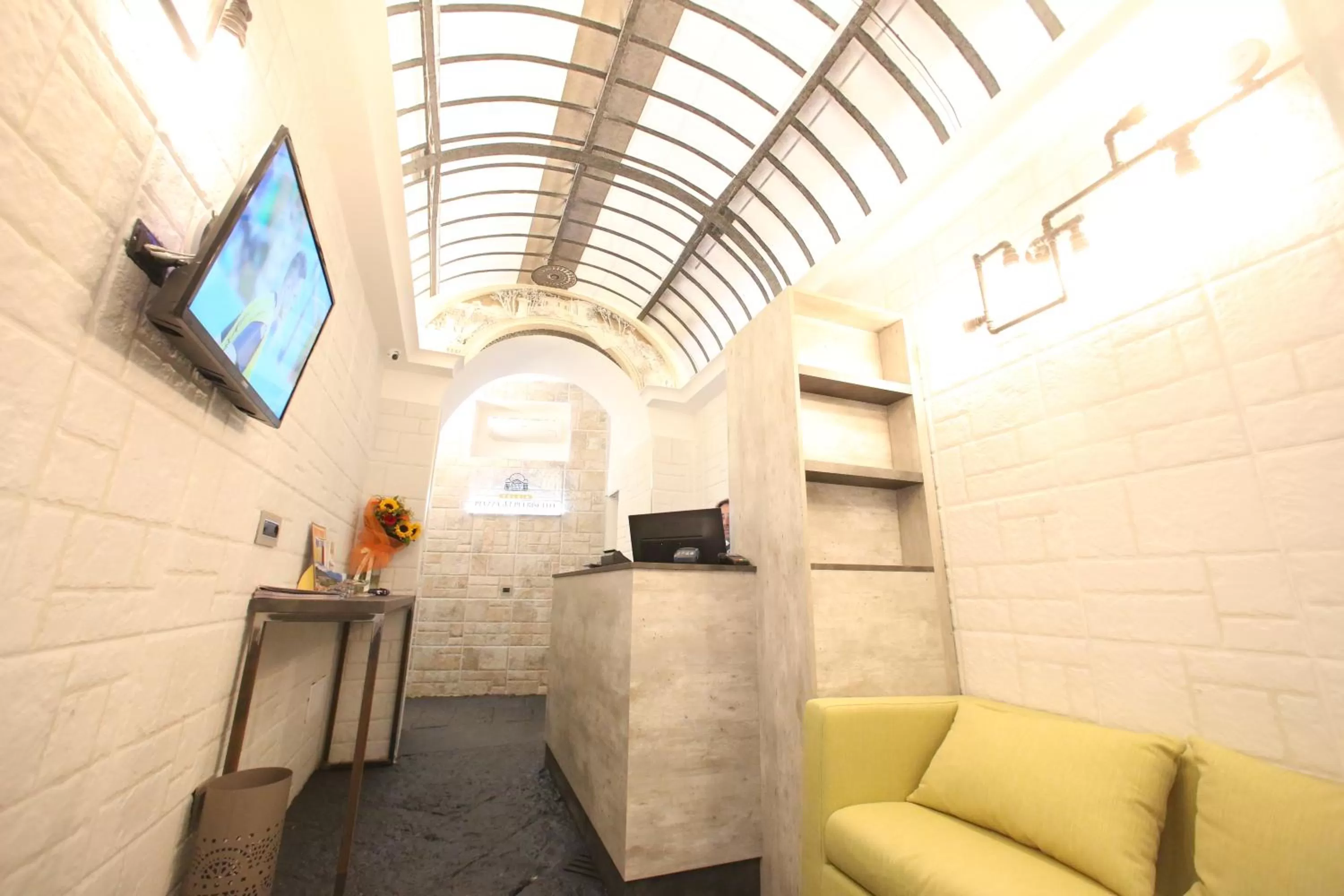 Lobby or reception in Relais Piazza Del Plebiscito B&B