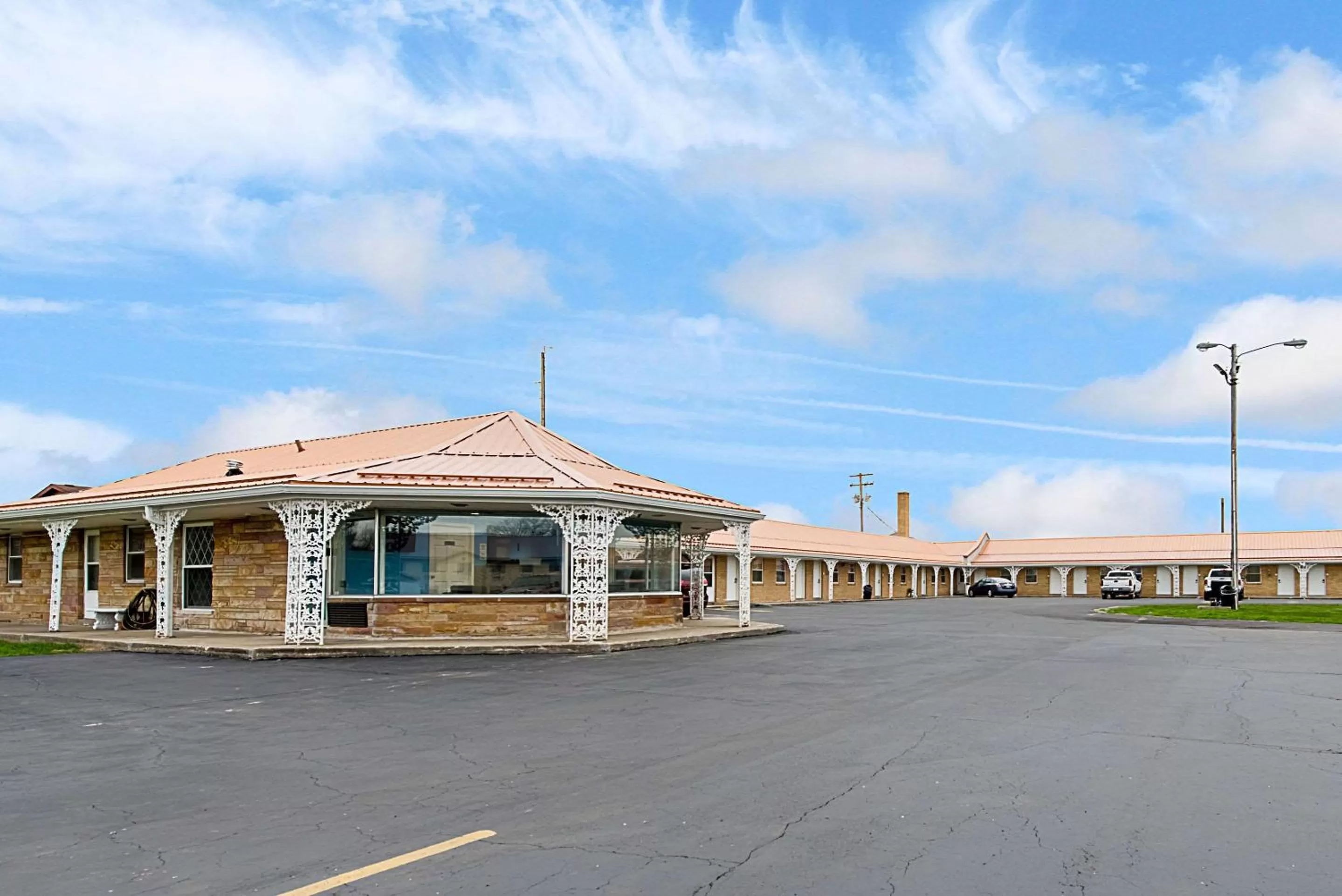 Property building in Highway Inn