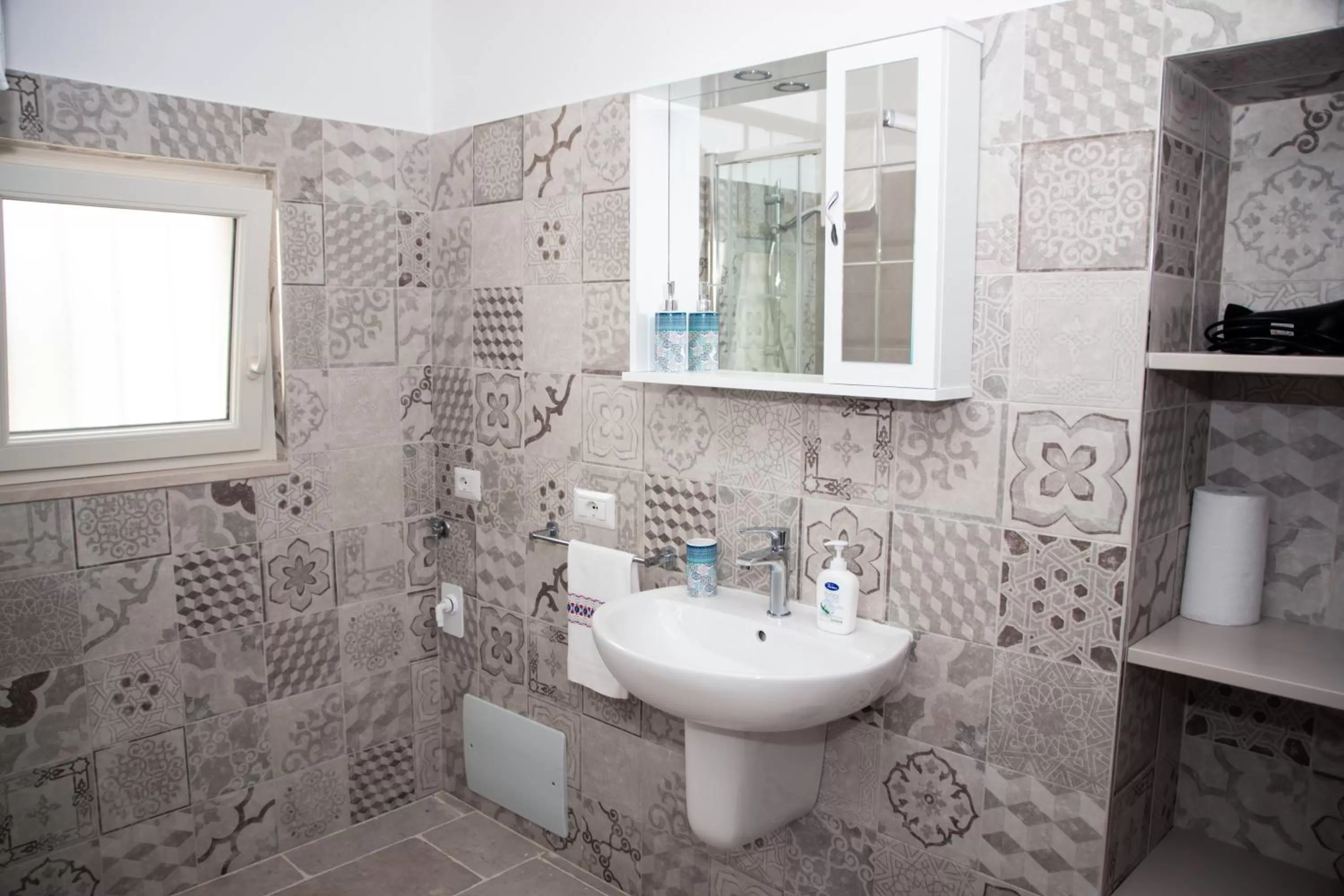 Bathroom in Trulli Donna Isabella