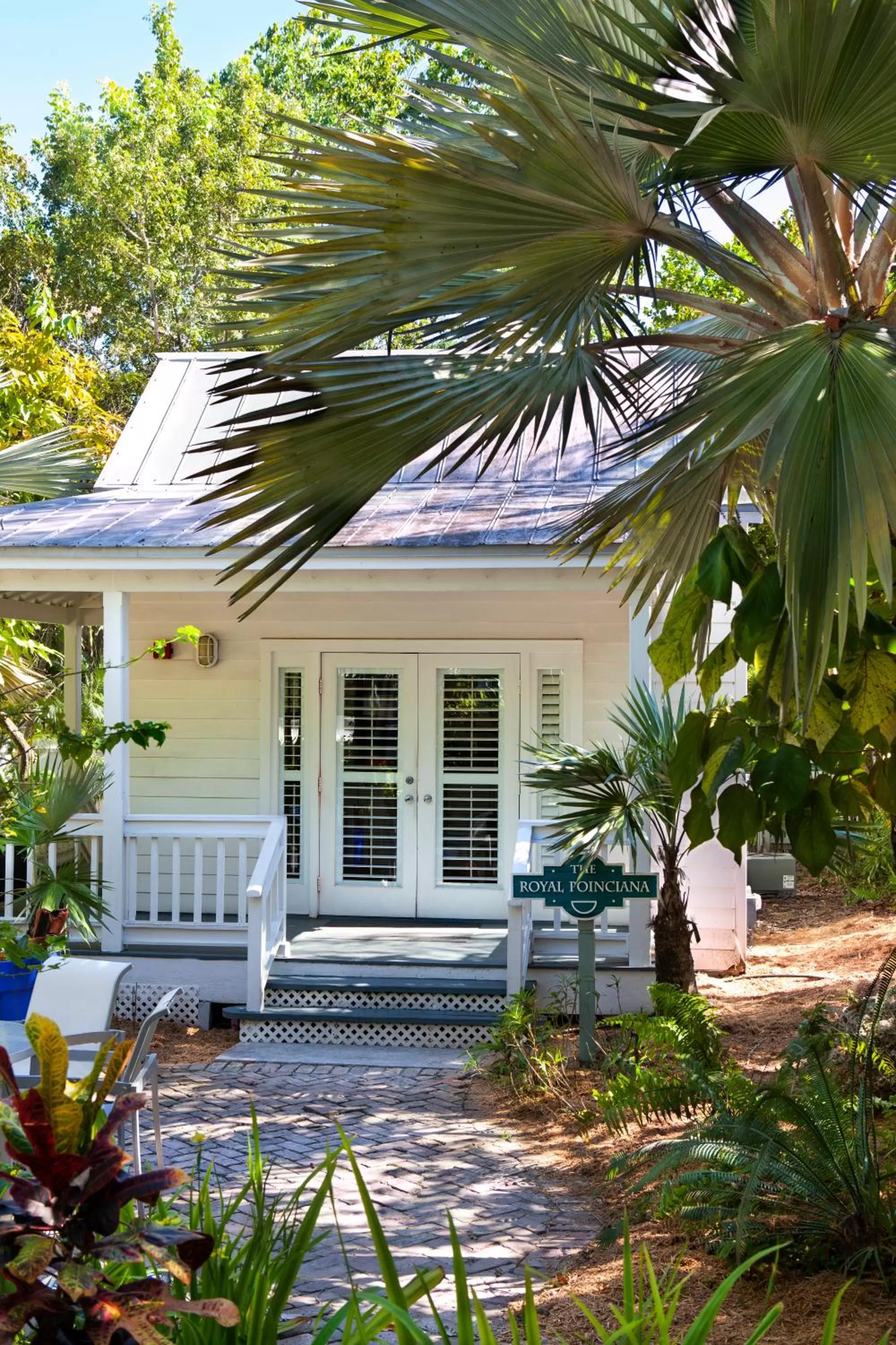 Facade/entrance in Paradise Inn - Adult Exclusive