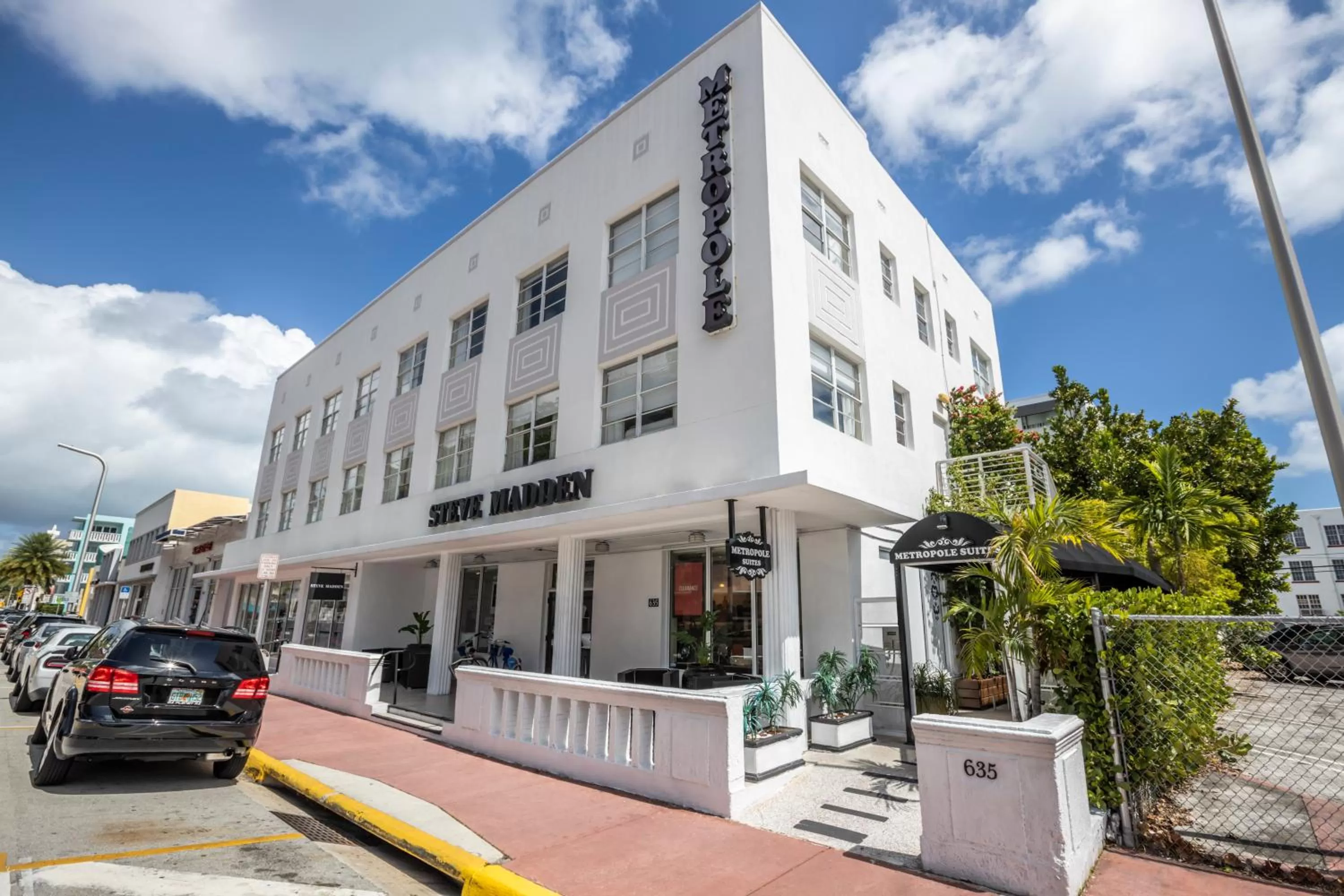 Property building in Metropole Suites South Beach
