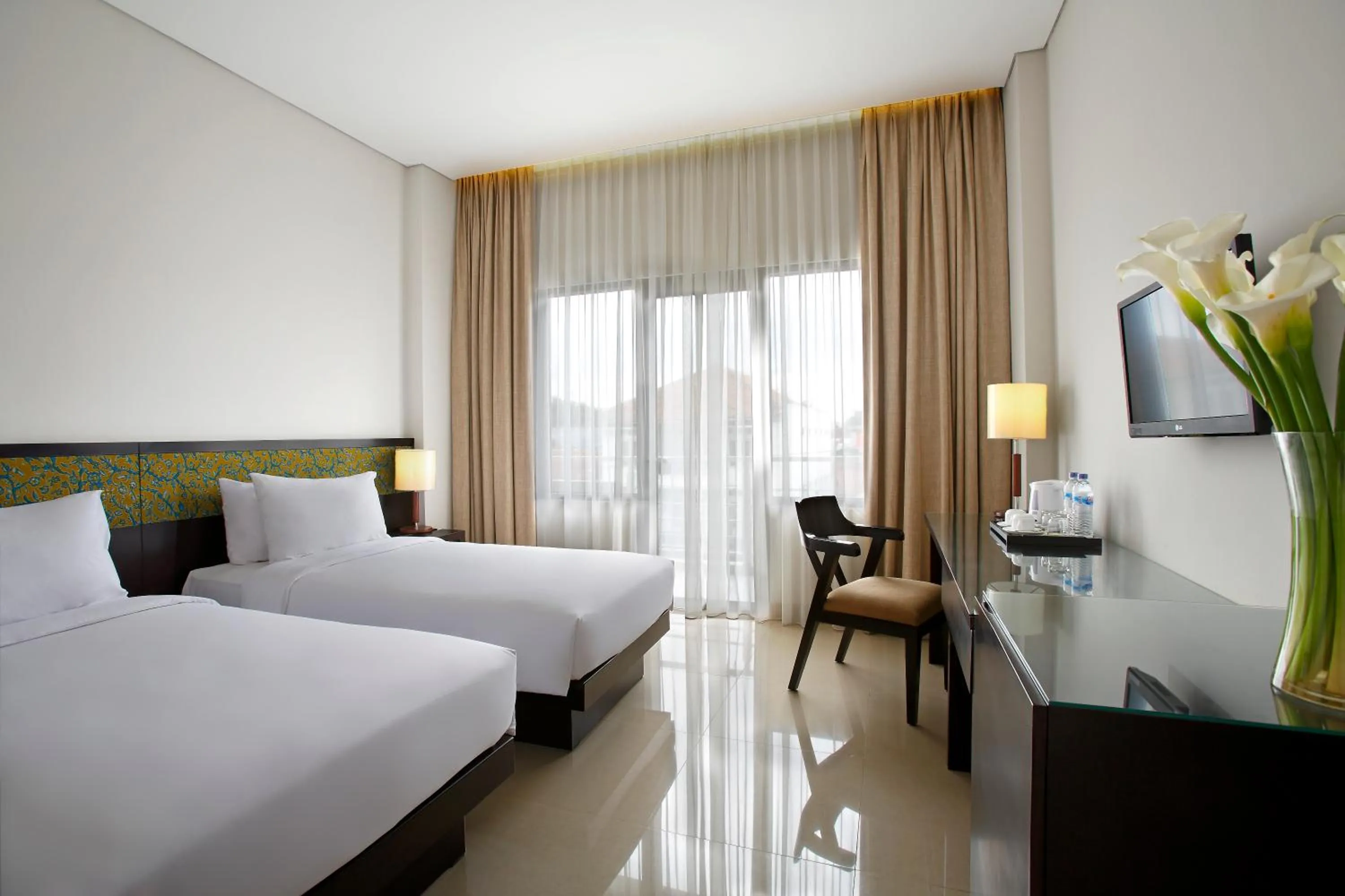 Day, Bed in Hotel Surya Yudha Purwokerto