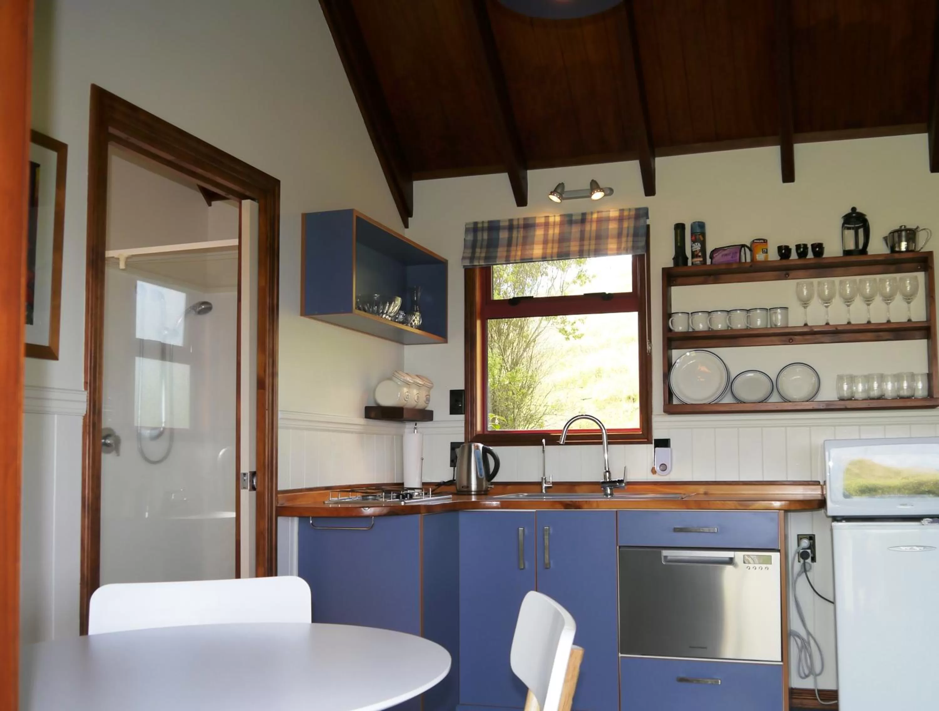 Kitchen or kitchenette in Country Lodge Kinloch