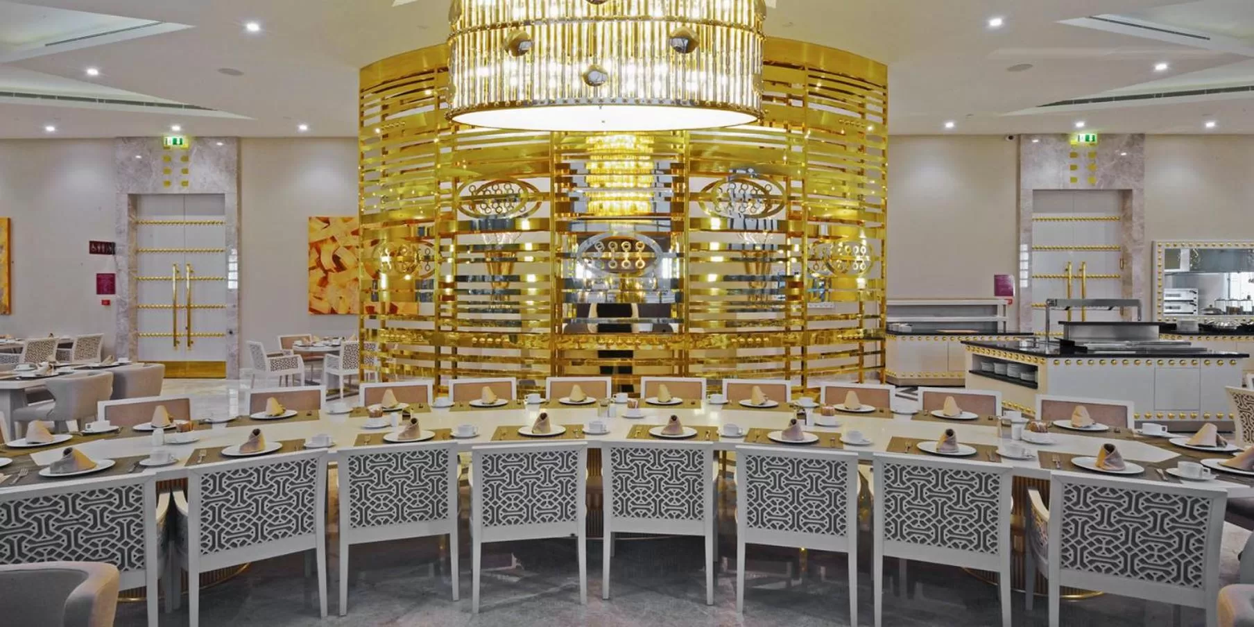 Restaurant/places to eat in Crowne Plaza Bursa Convention Center & Thermal Spa by IHG