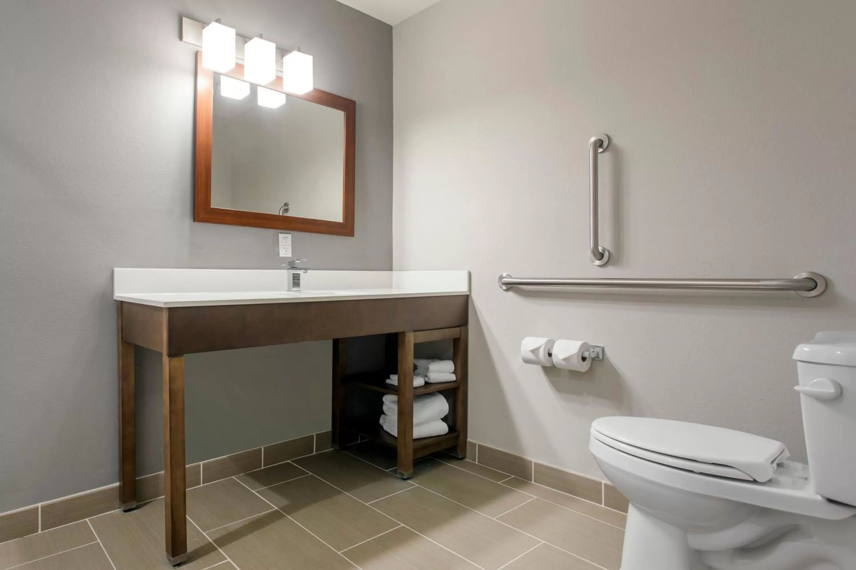 Bathroom in Comfort Suites North Charleston - Ashley Phosphate