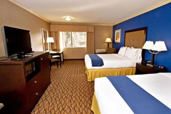 Holiday Inn Express Port Hueneme by IHG