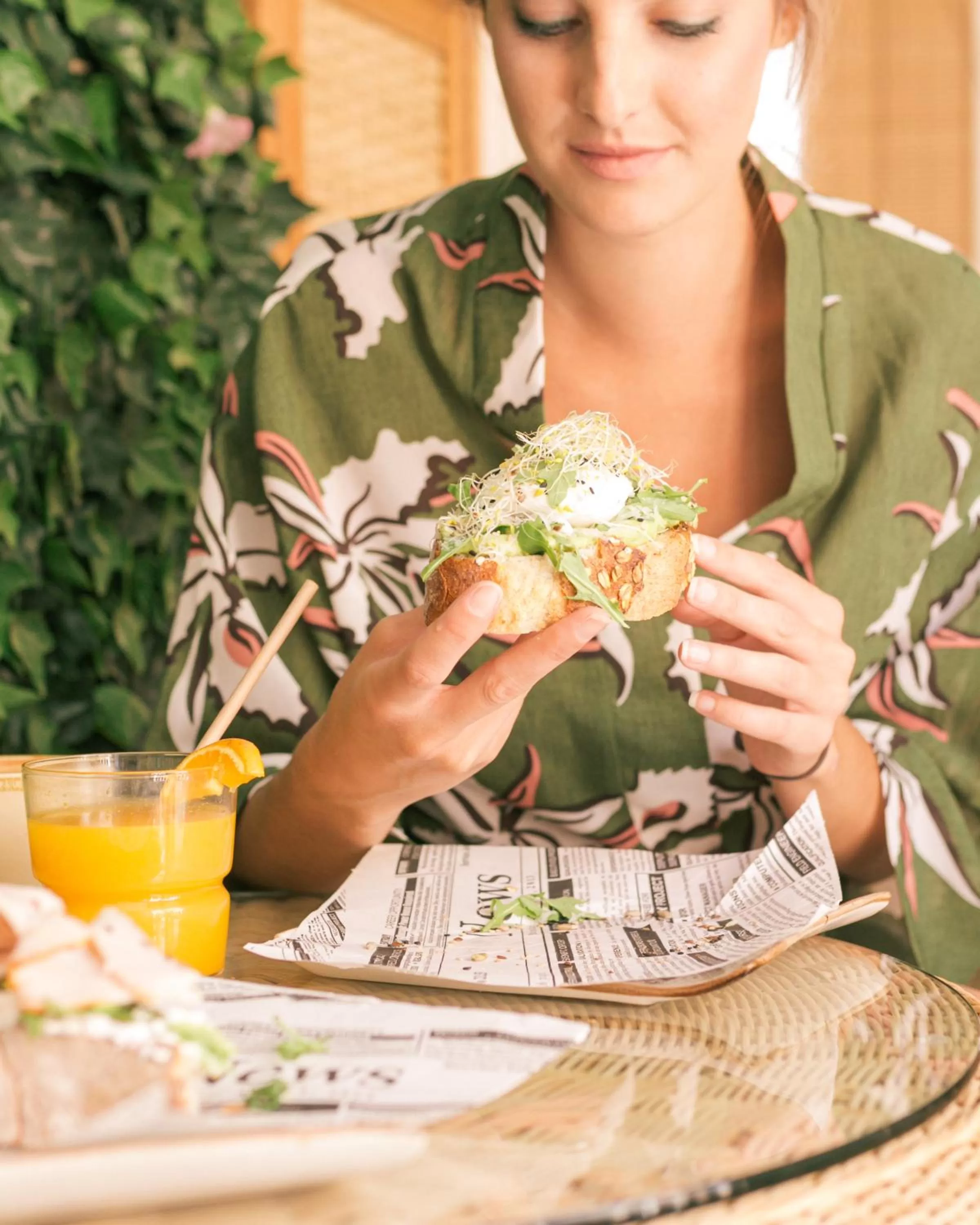 Breakfast in Banana Beach Patacona