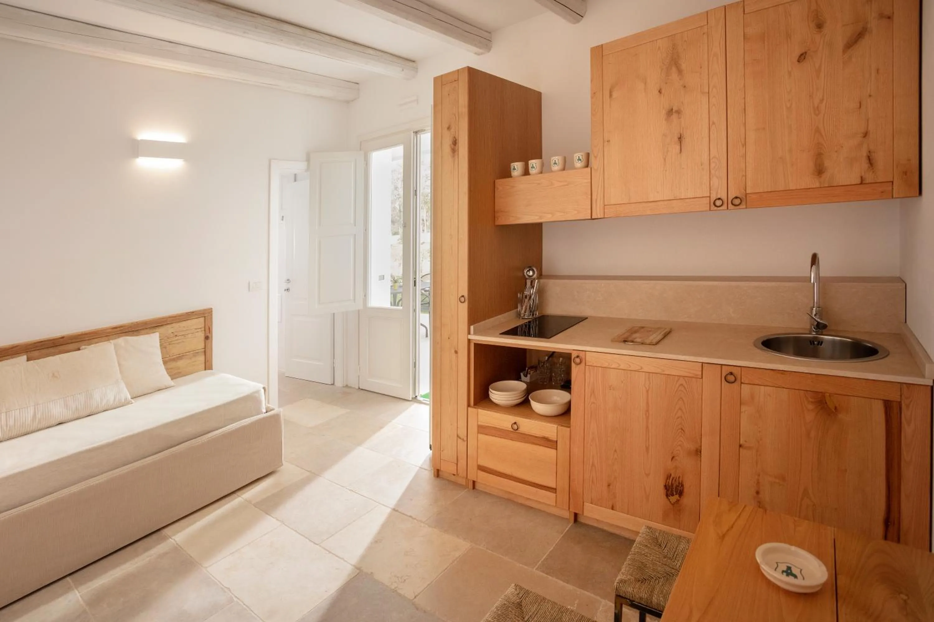 Photo of the whole room, Bed in Masseria Mongiò dell'Elefante