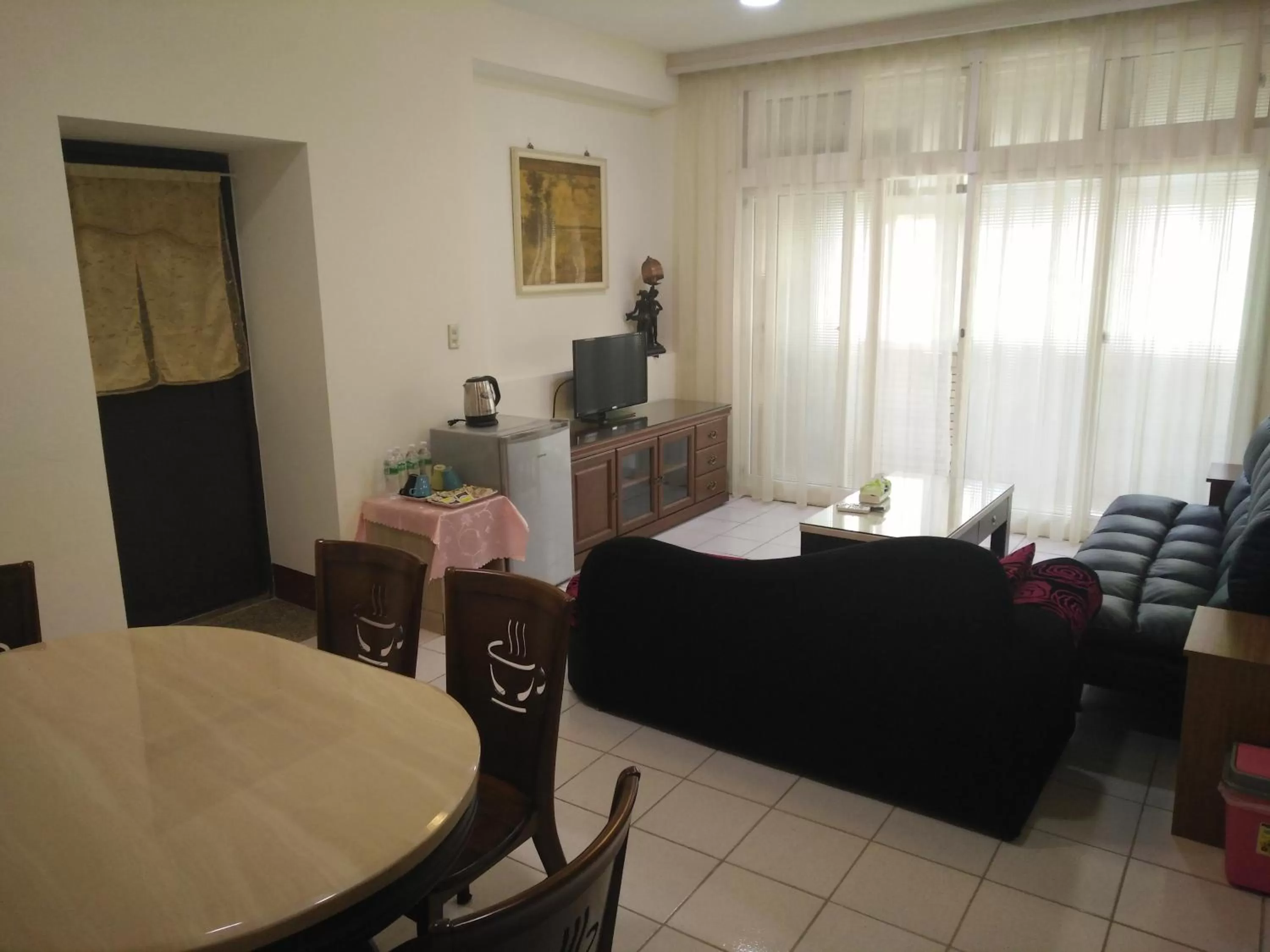 Restaurant/places to eat, Seating Area in Frank B&B