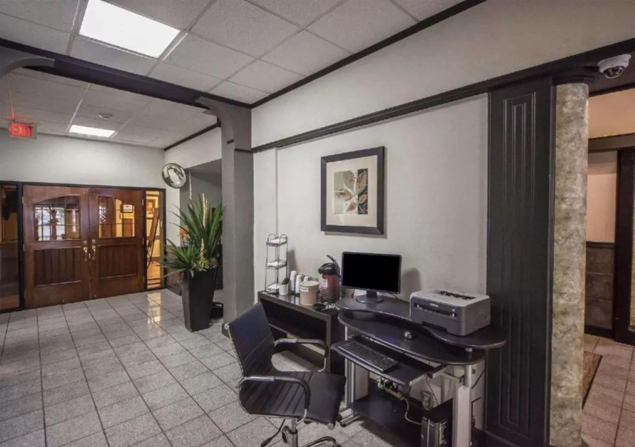 Business facilities in Comfort Inn & Suites