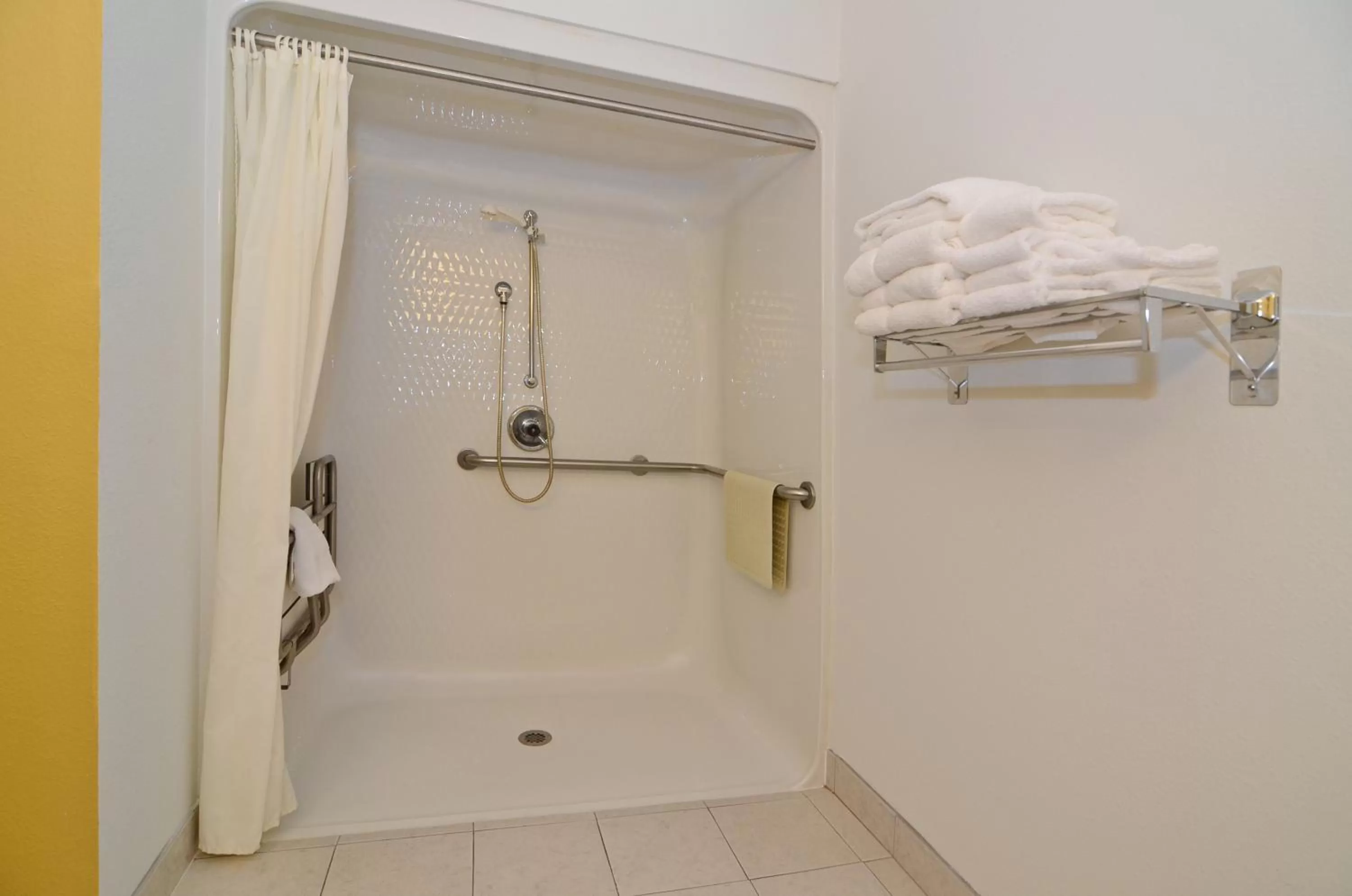 Americas Best Value Inn Iola