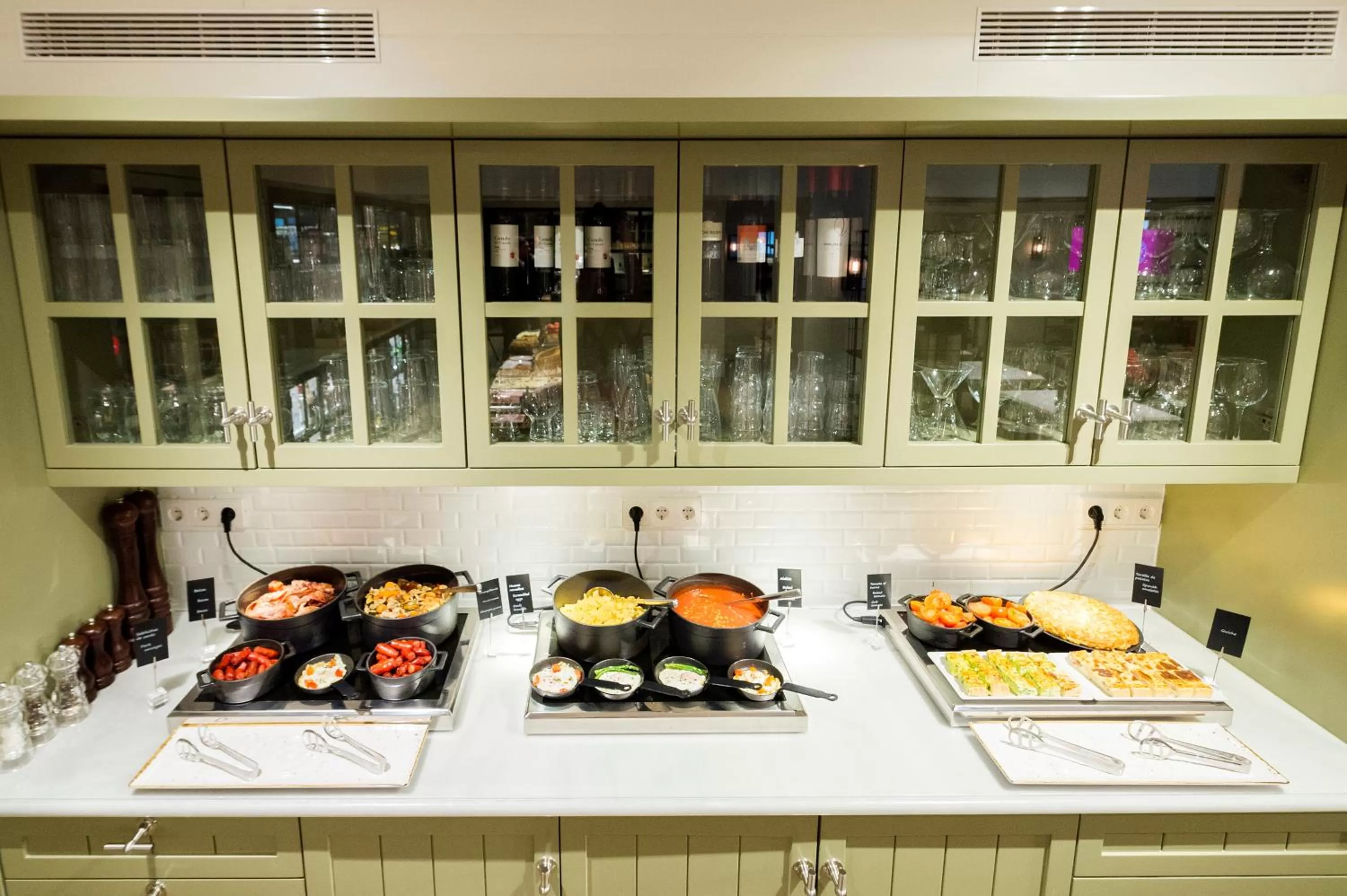 Buffet breakfast in Hotel Barcelona Universal