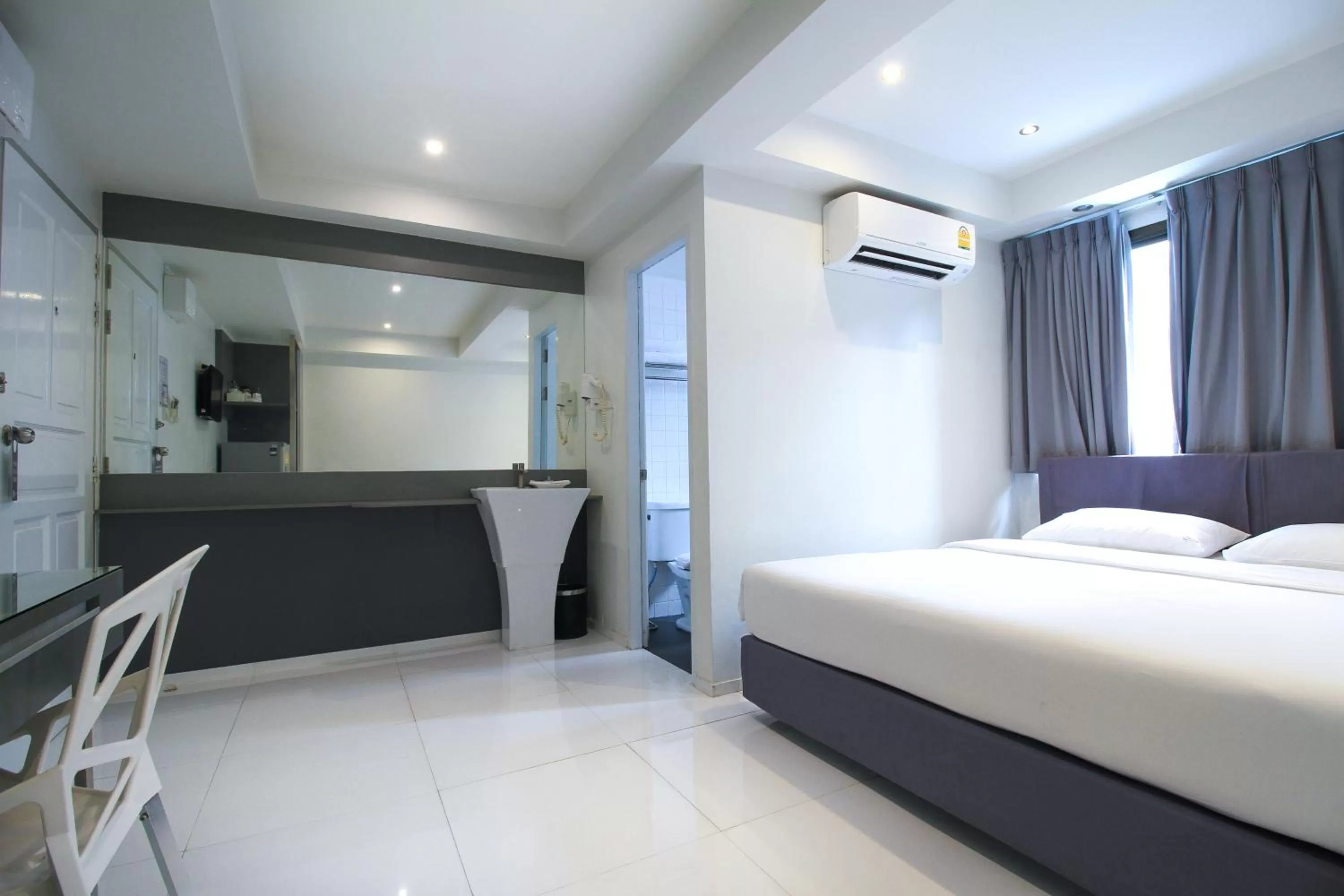 Bed in My Hotel Pratunam