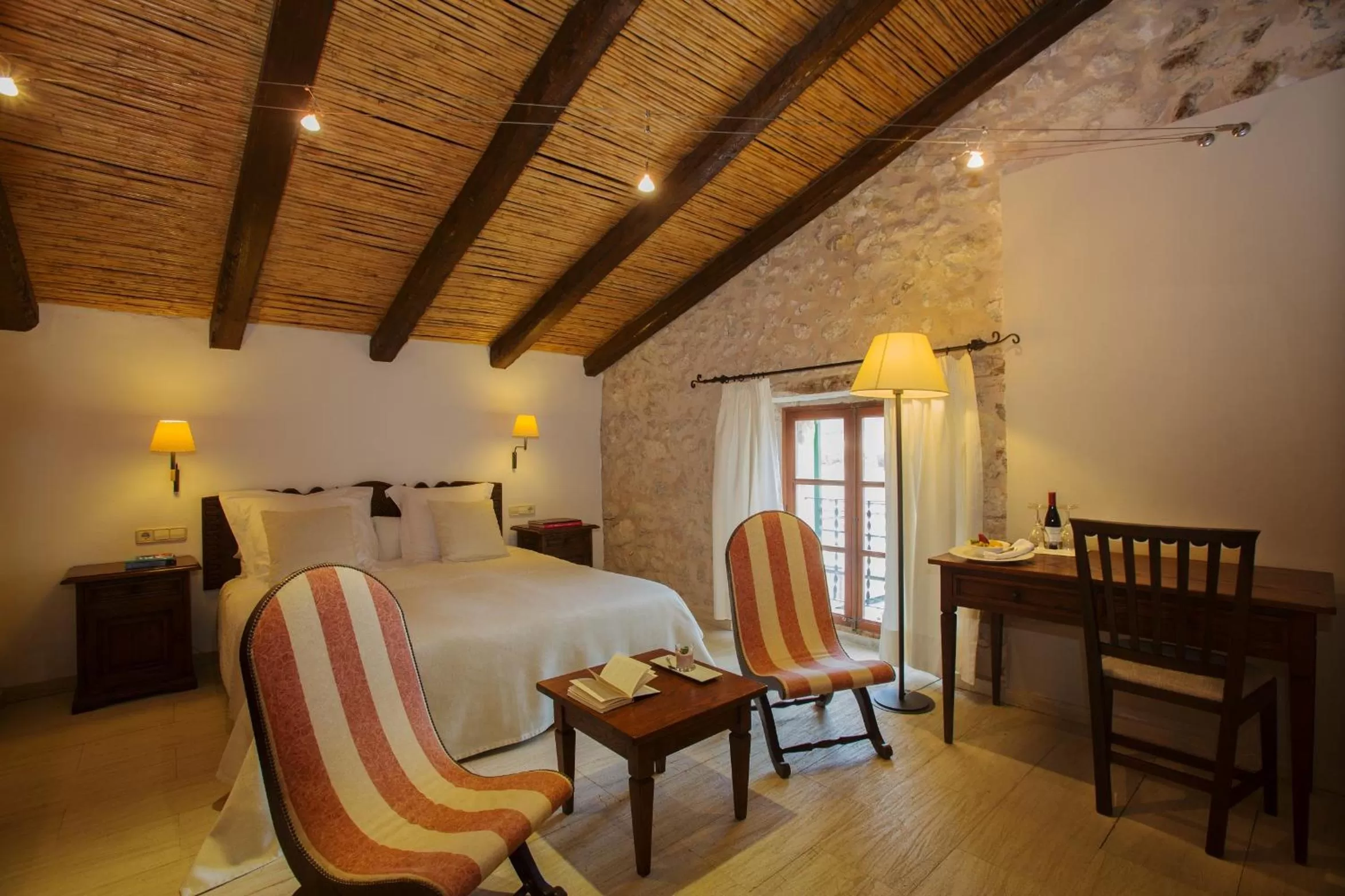 Photo of the whole room, Bed in Monnàber Vell