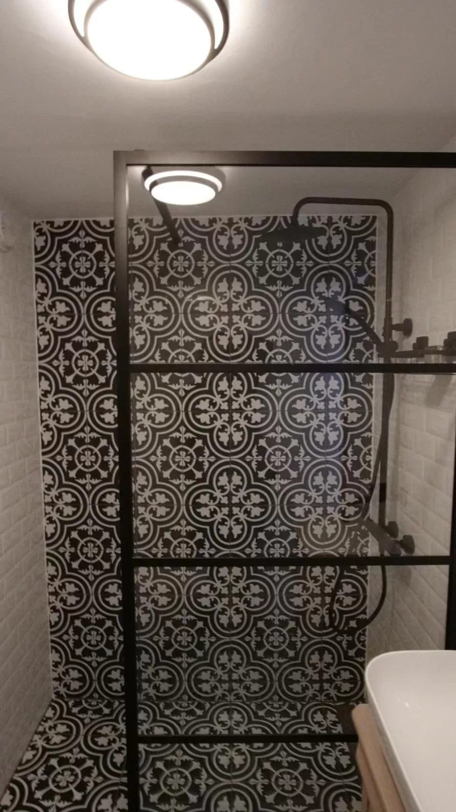 Shower, Bathroom in Houseboat apartment with water terrace, free parking, free bikes & fast wifi