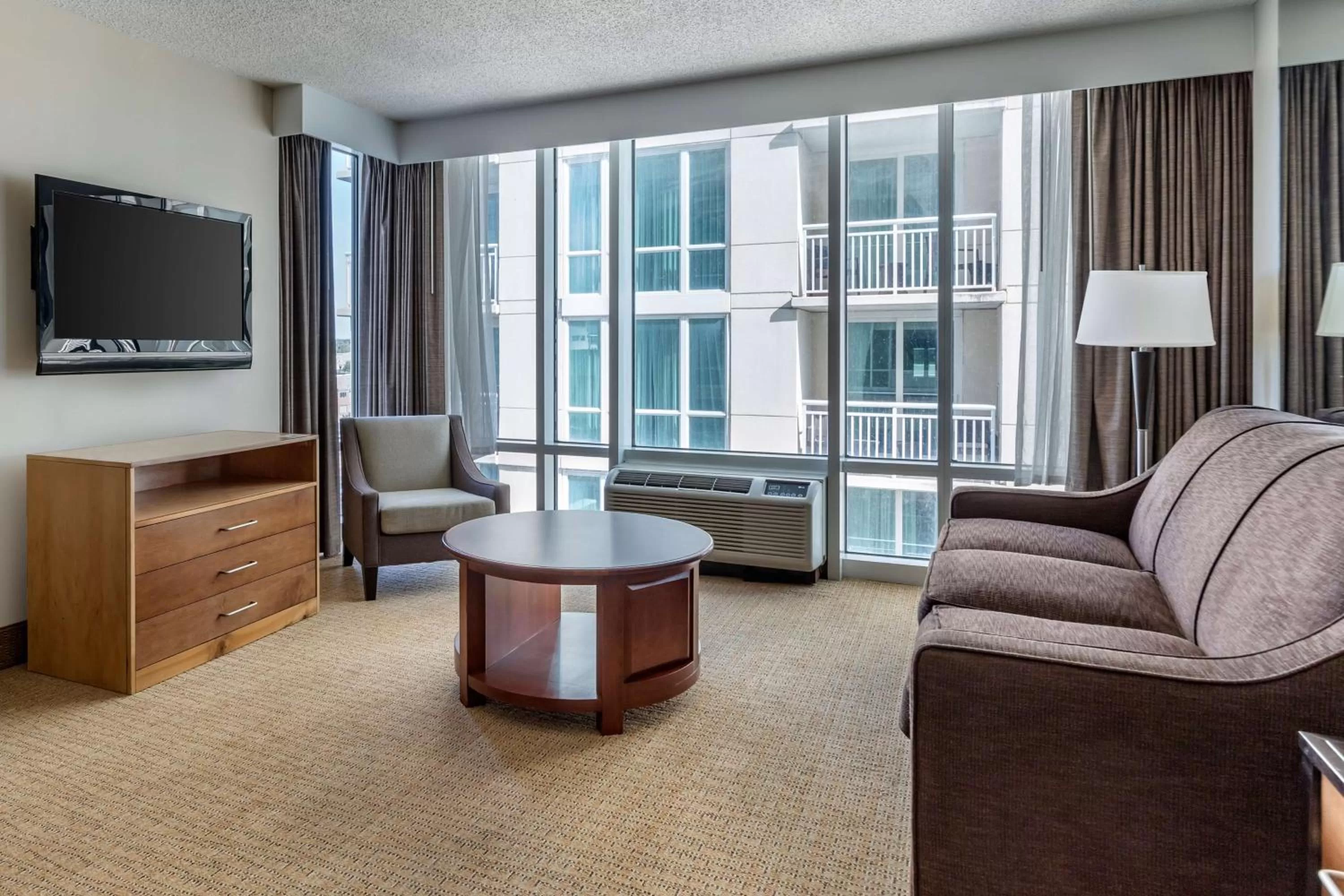 Living room in Hilton Vacation Club Ocean Beach Club Virginia Beach