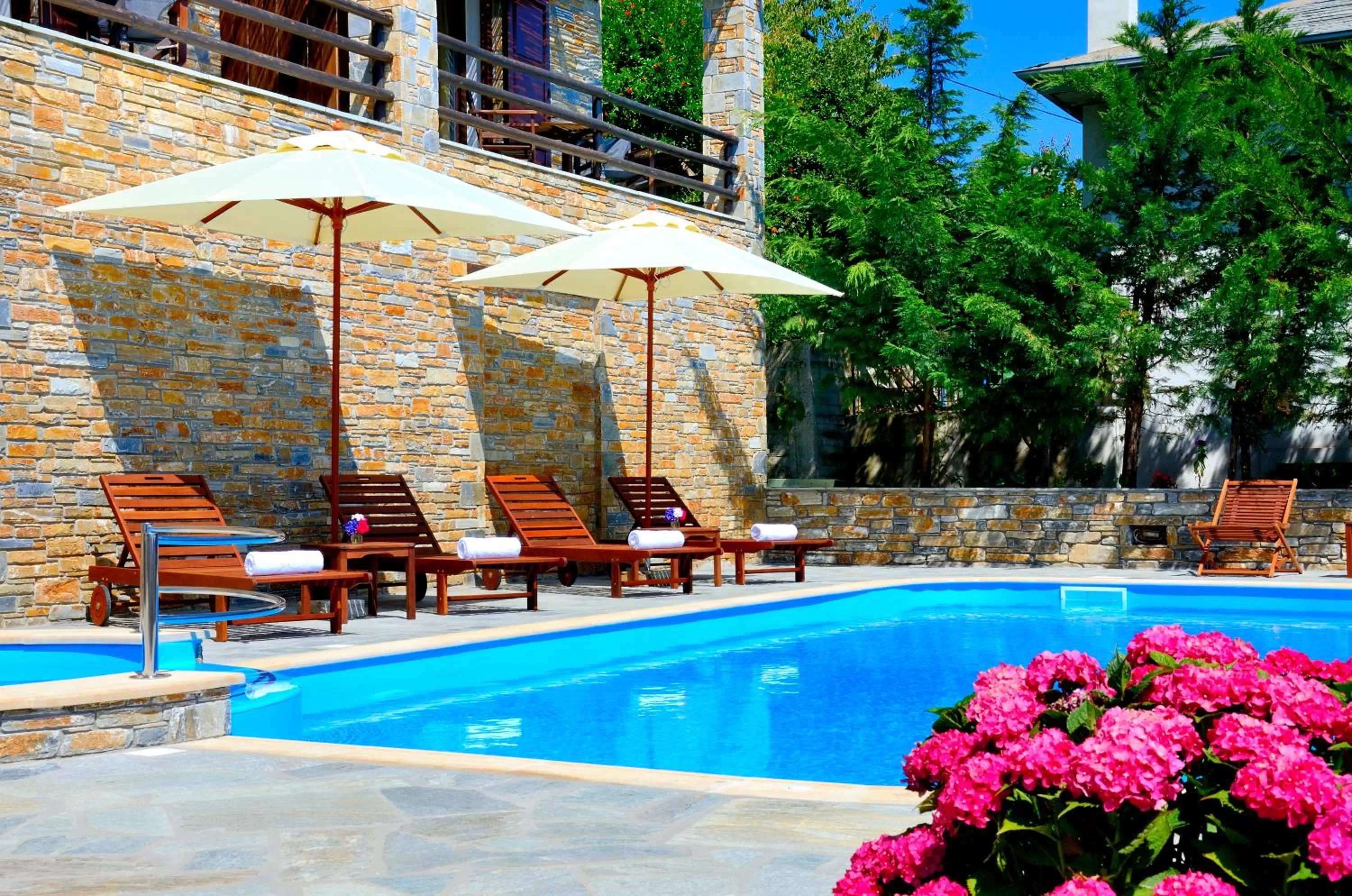 Swimming pool in Hotel Zagora