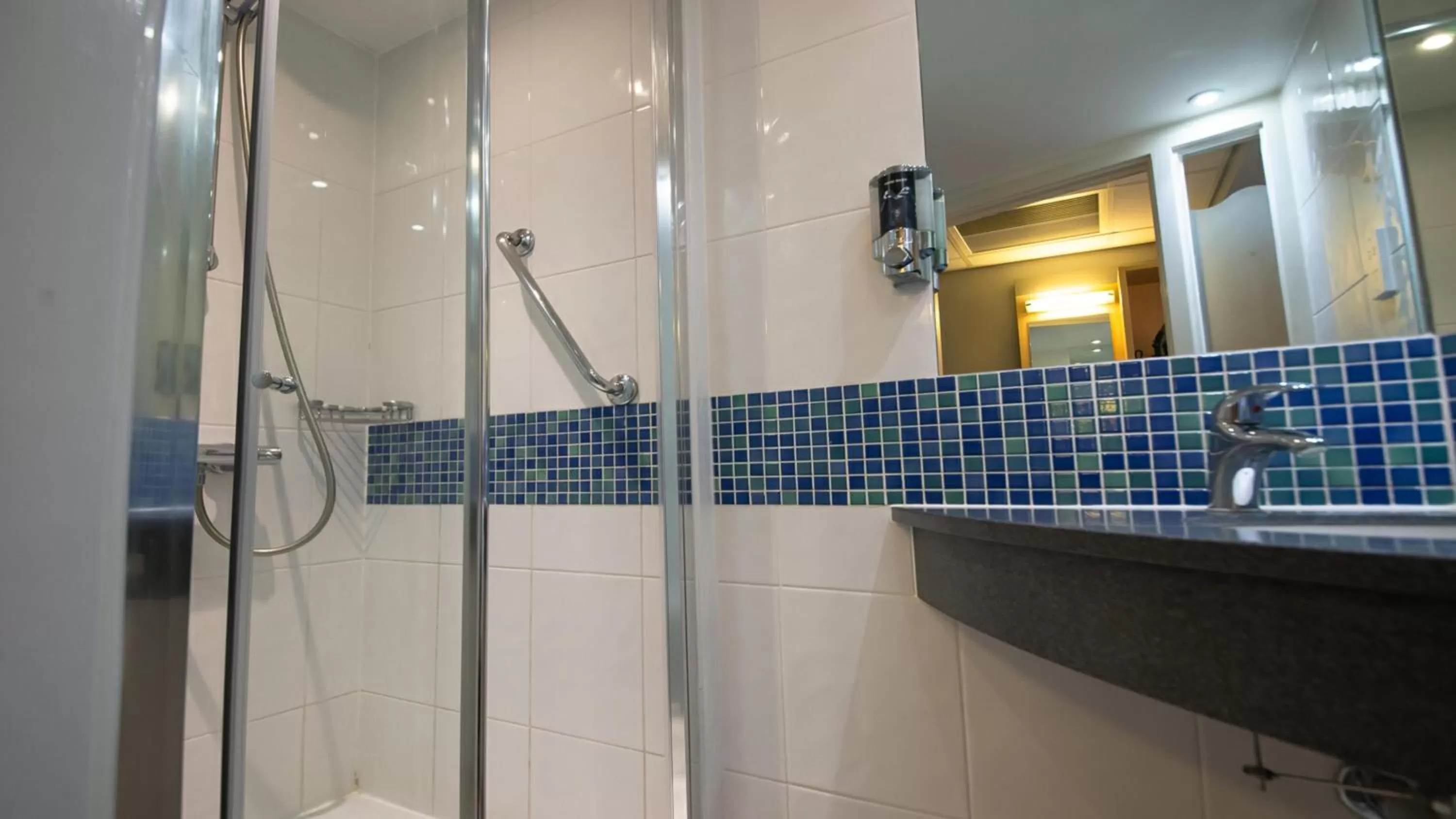 Double Room with Sofa Bed in Holiday Inn Express Hull City Centre, an IHG Hotel