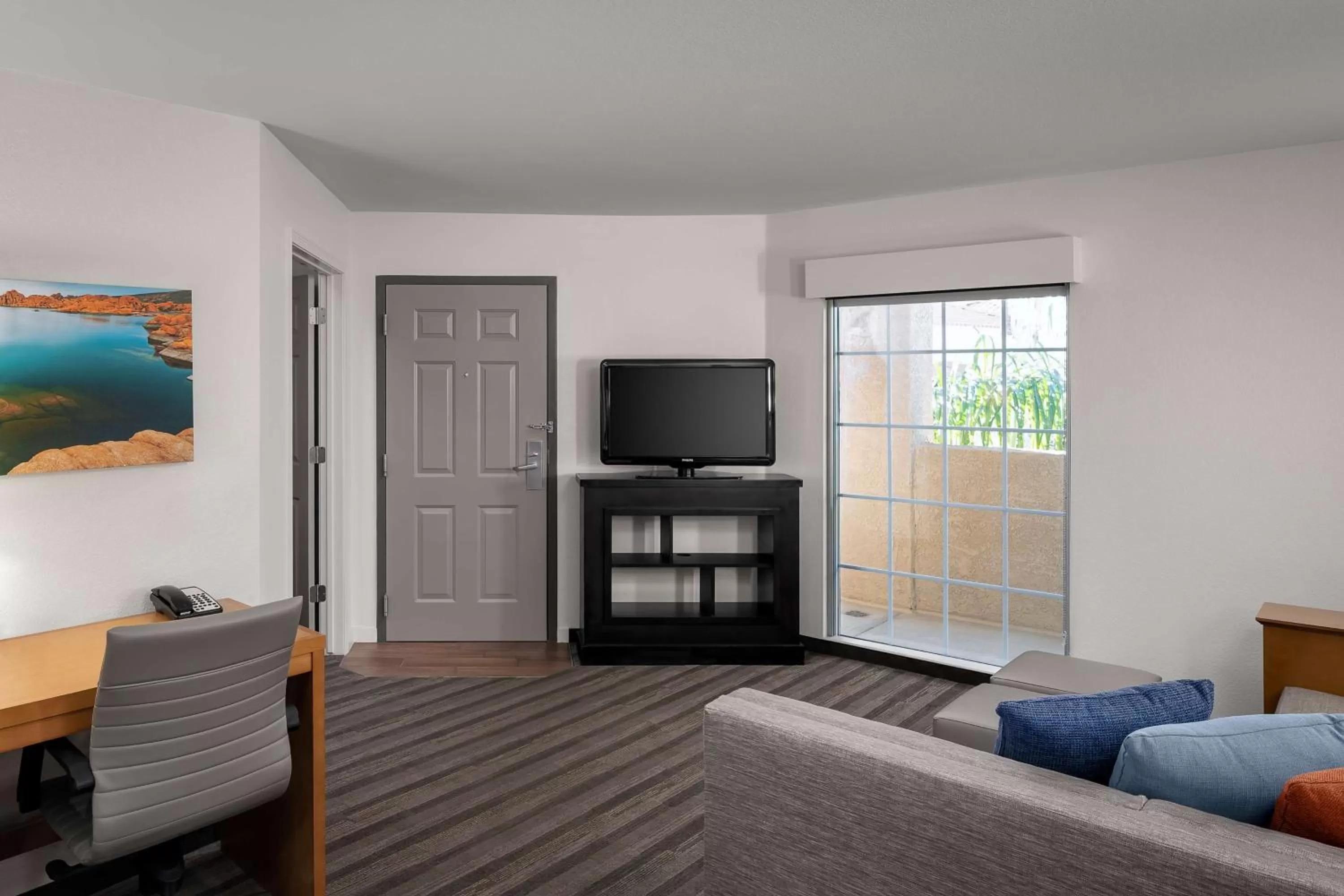 Photo of the whole room in Hyatt House Scottsdale Old Town