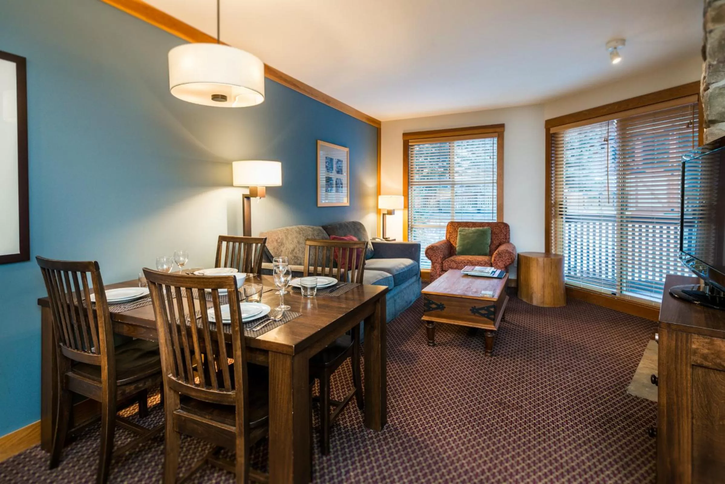 Living room, Bed in Legends