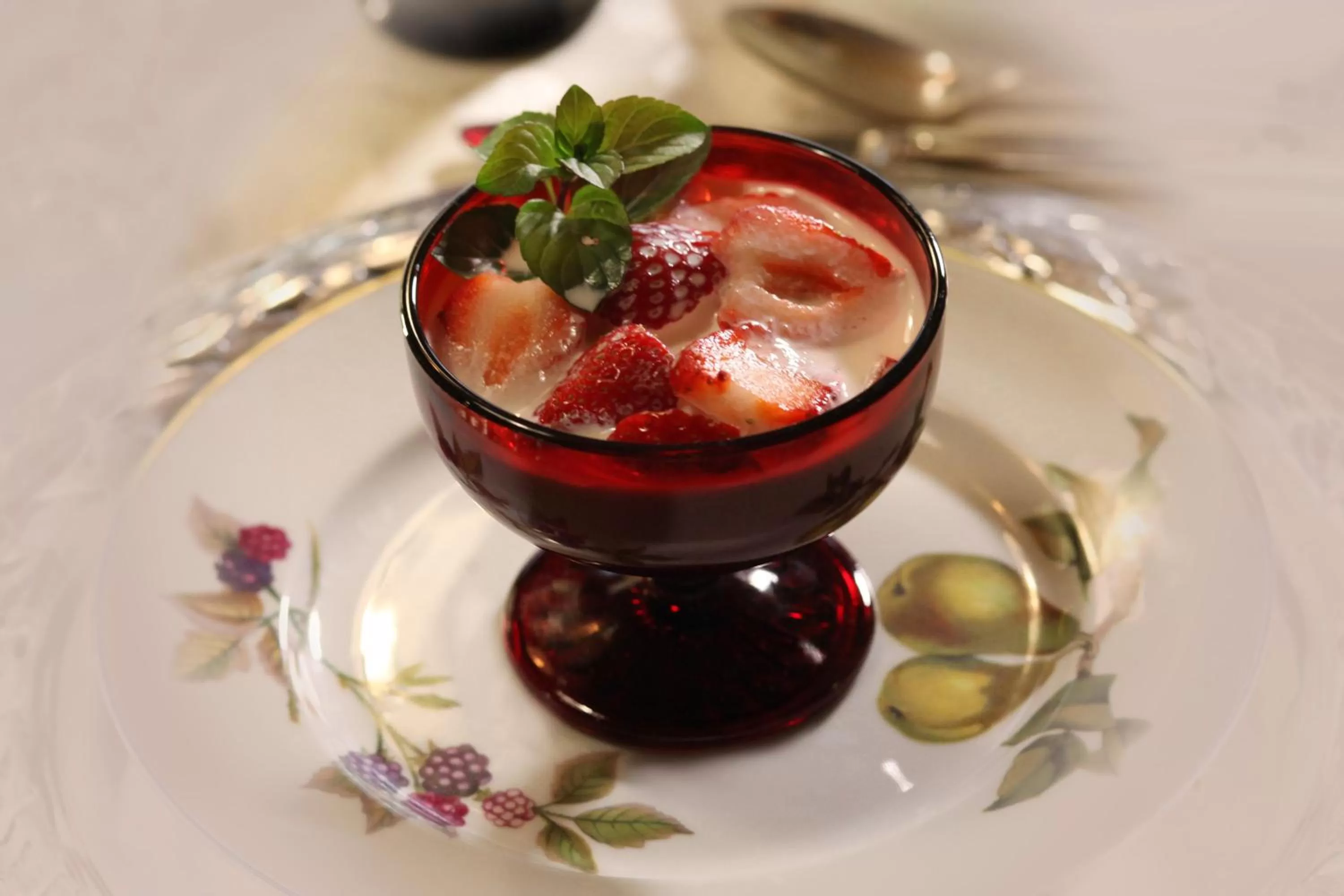 Breakfast in The Queen, A Victorian Bed & Breakfast