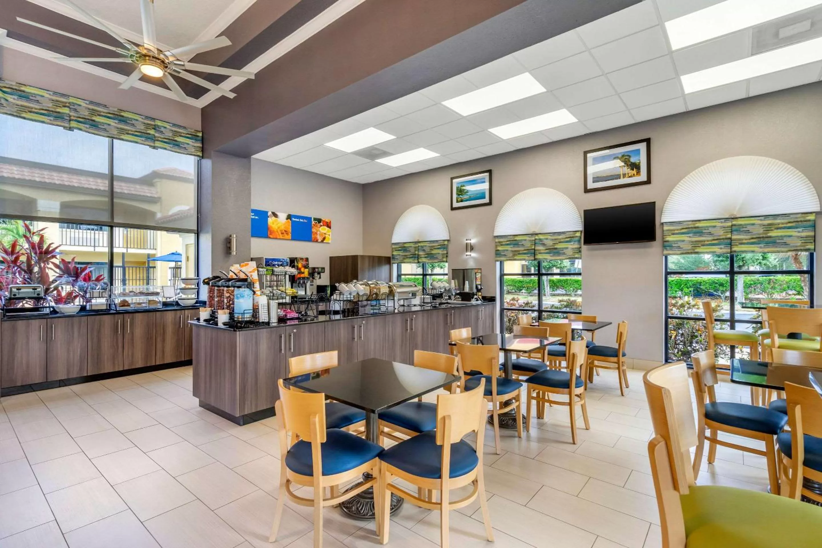 Restaurant/places to eat in Comfort Inn Sun City Center - Ruskin - Tampa South
