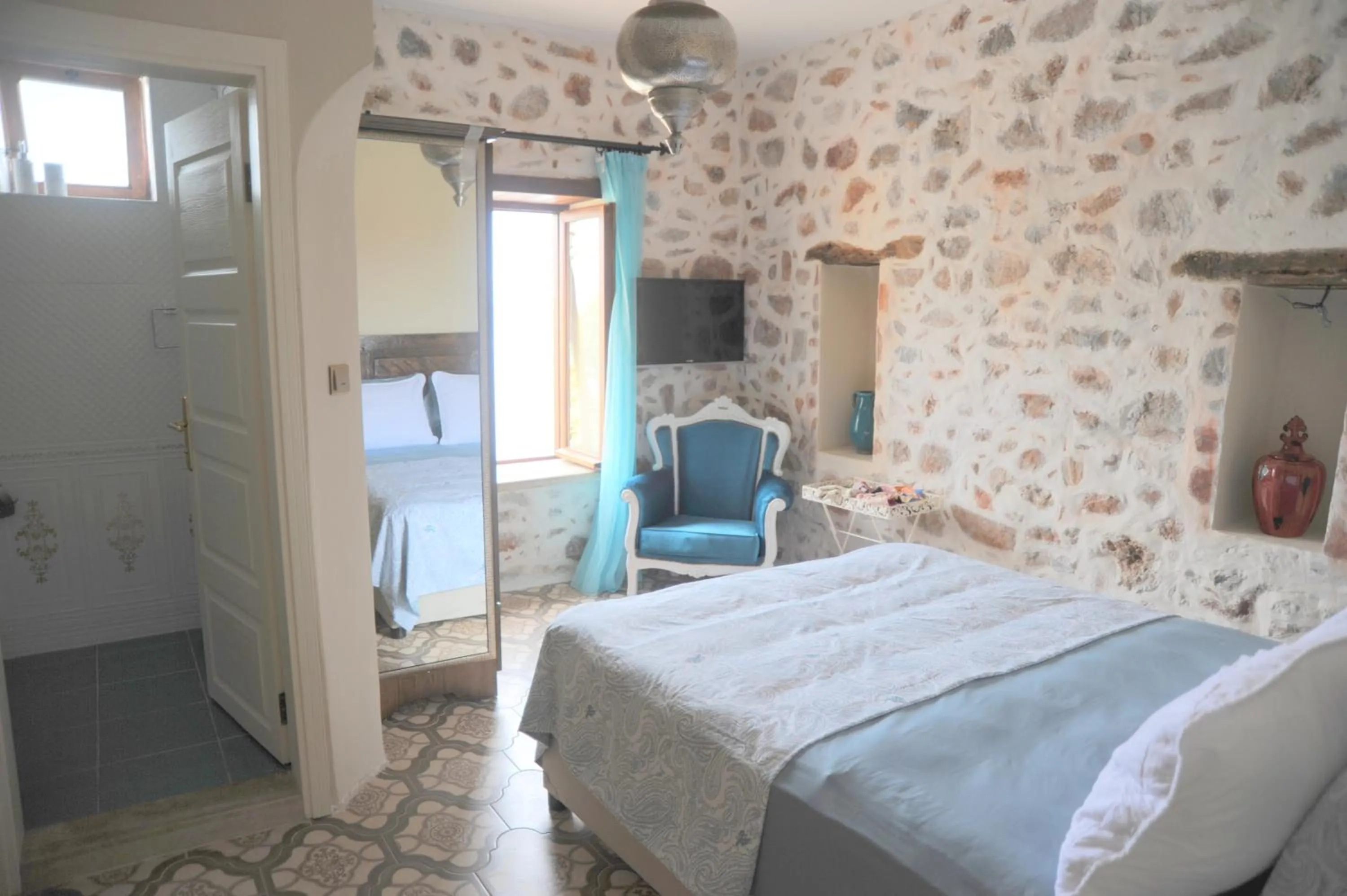 Bedroom, Bed in Lemon Villa Hotel