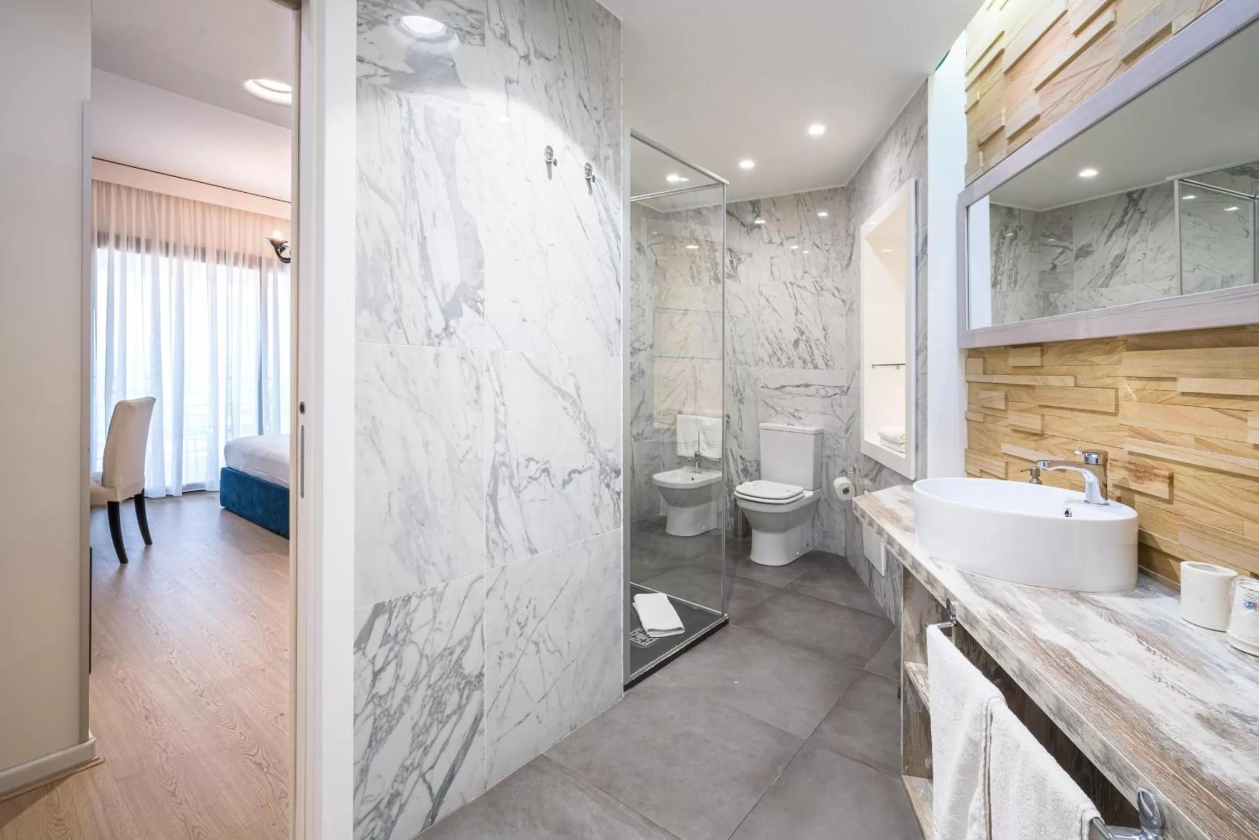 Shower in Taormina Palace Hotel