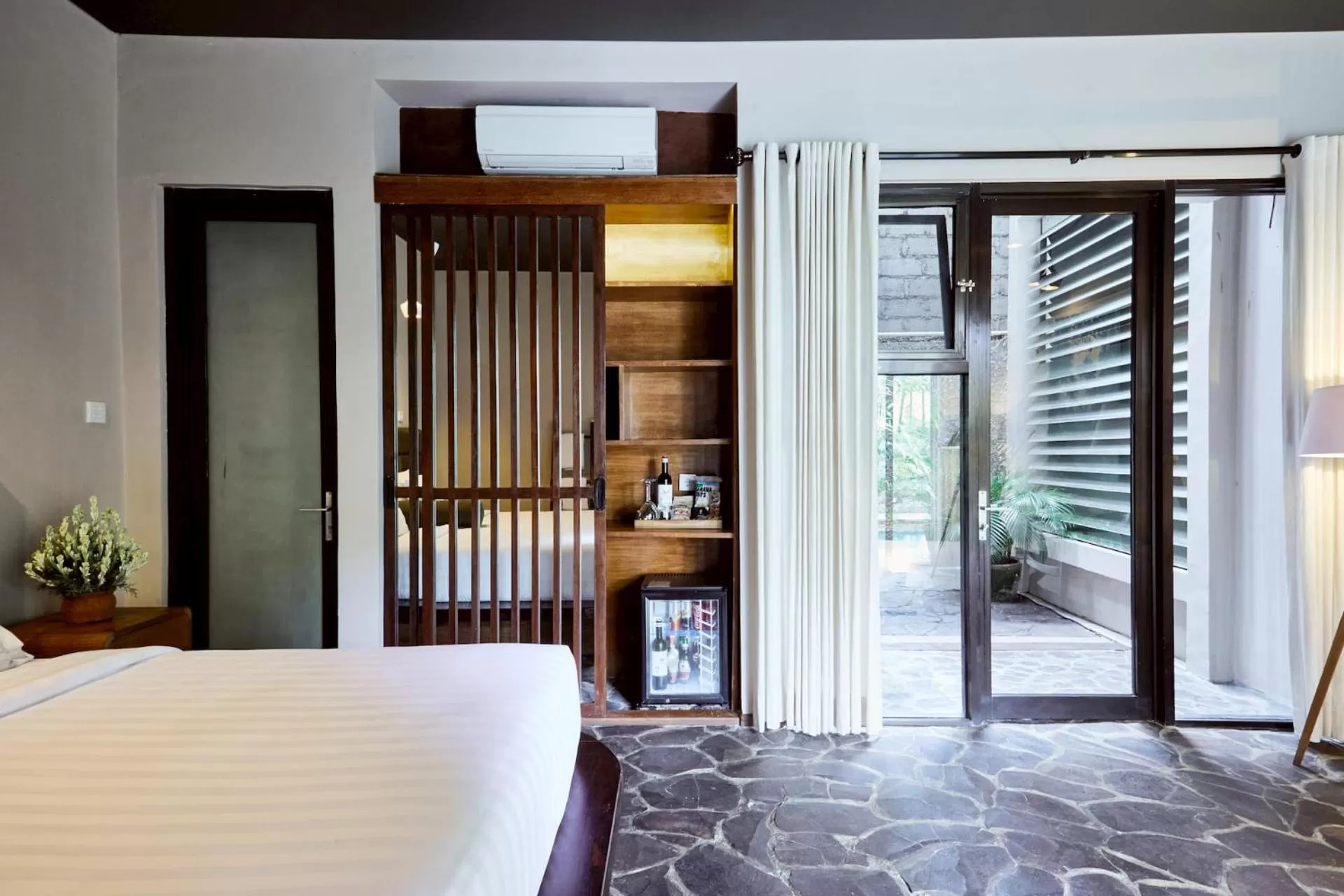 Coffee/tea facilities, Bed in Outpost Ubud Penestanan