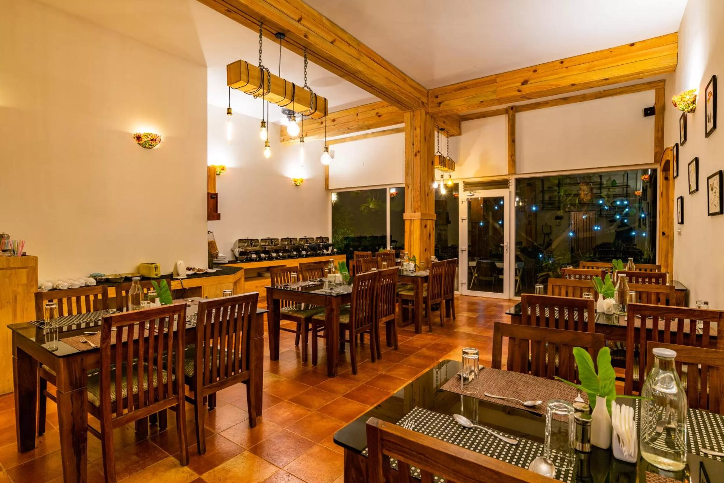 Restaurant/places to eat in Tea Harvester