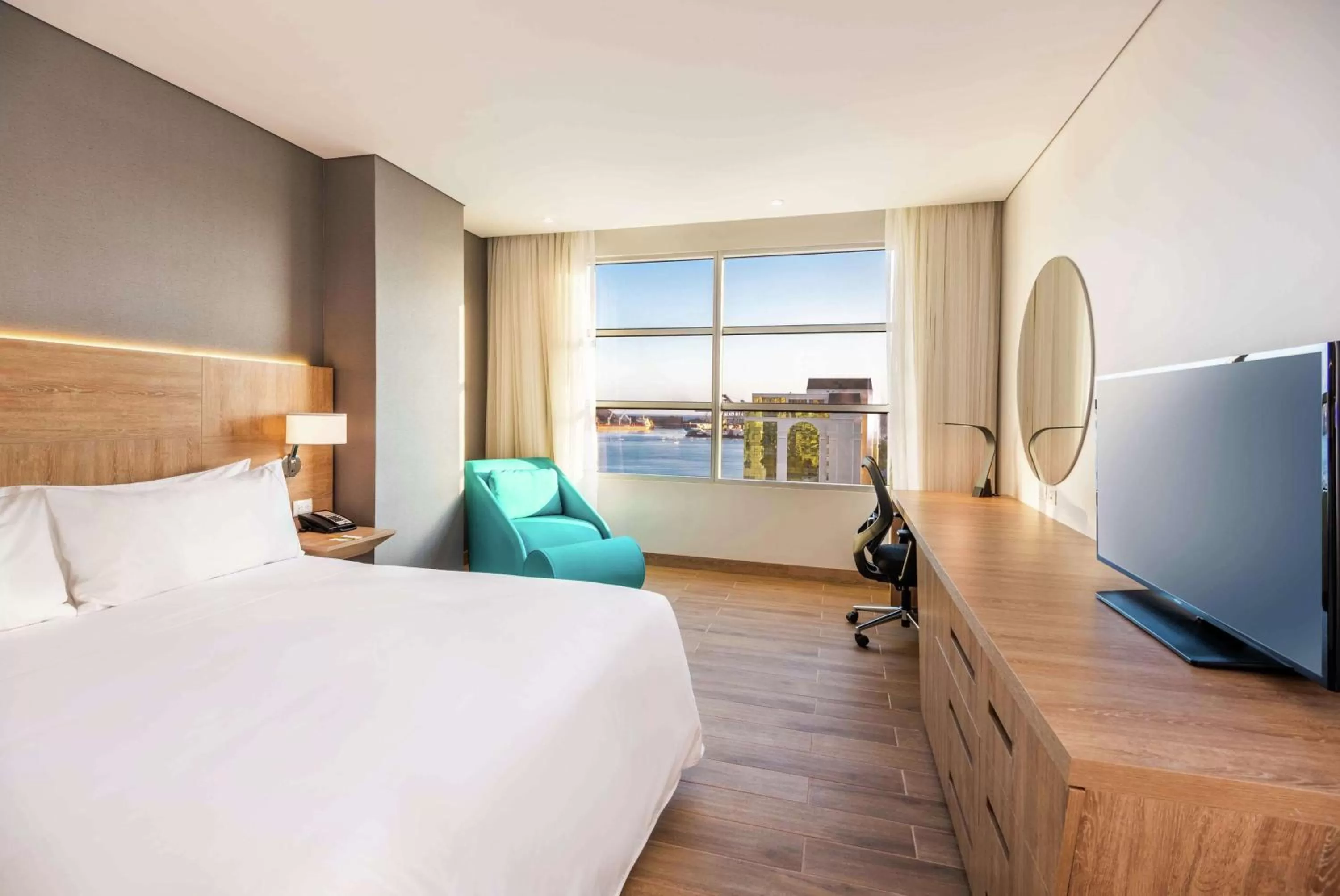 Bed in Hilton Garden Inn Santa Marta