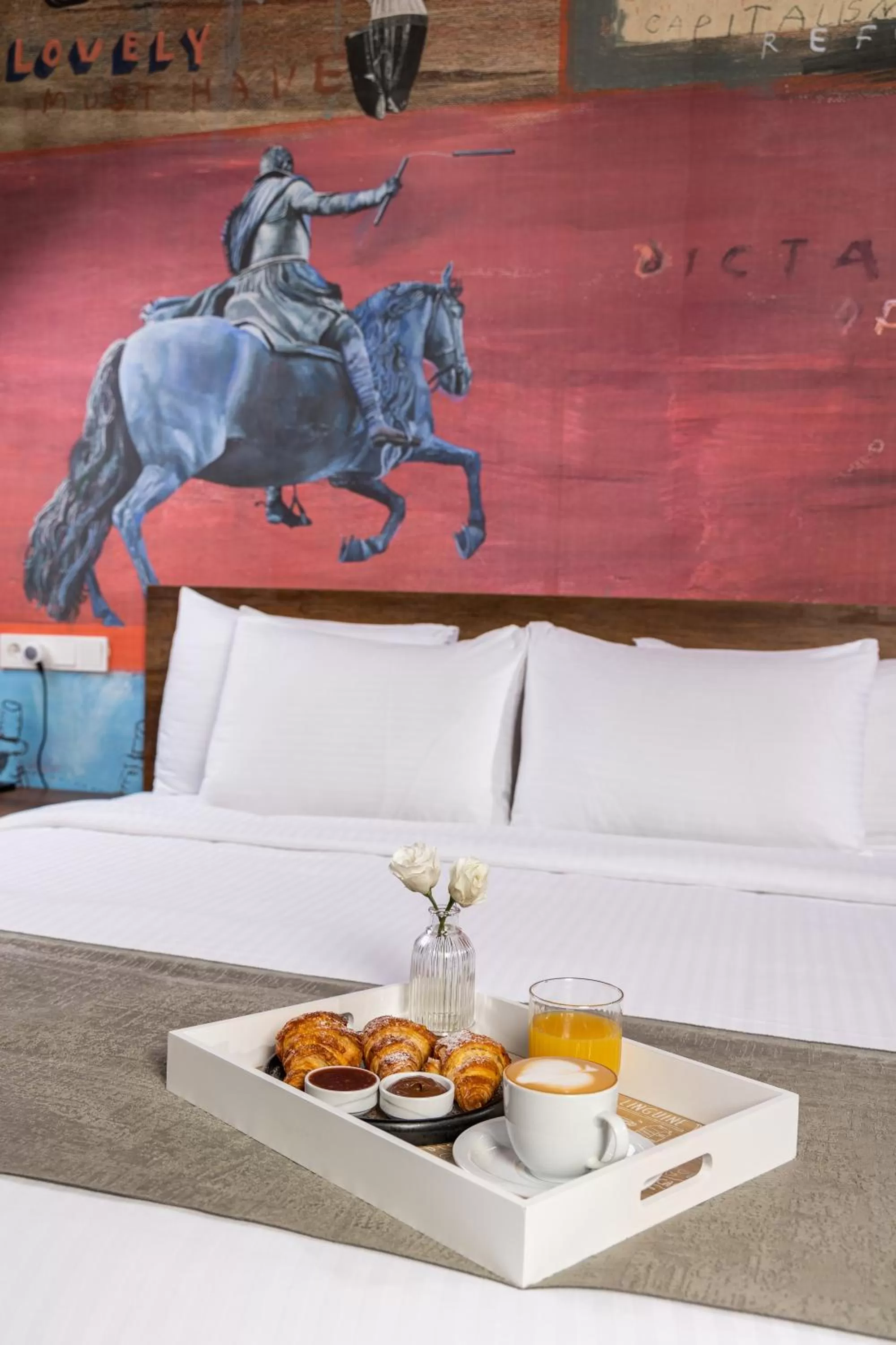 Bedroom, Bed in Theory Hotel