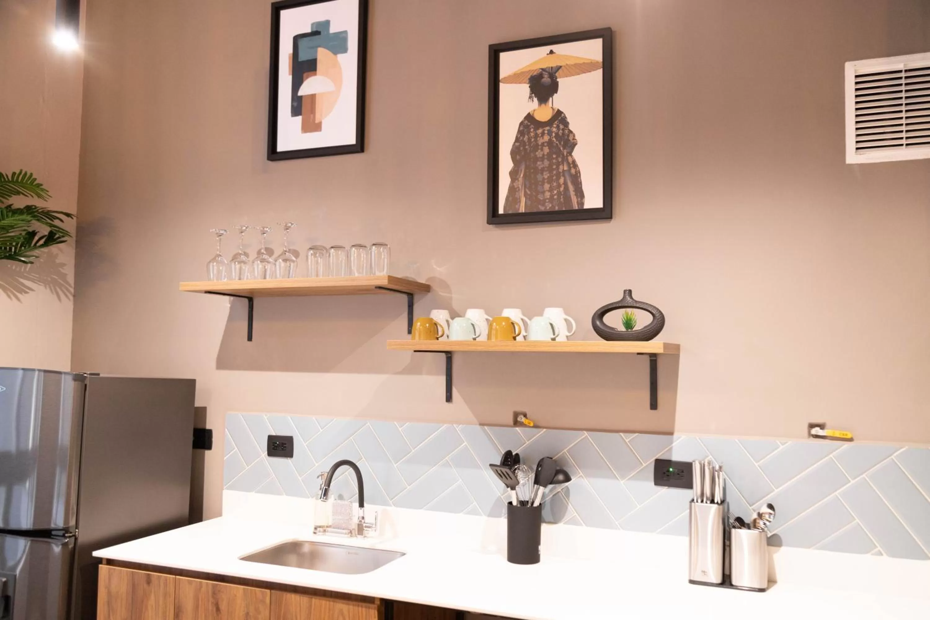 Kitchen or kitchenette in Royal Living Poblado