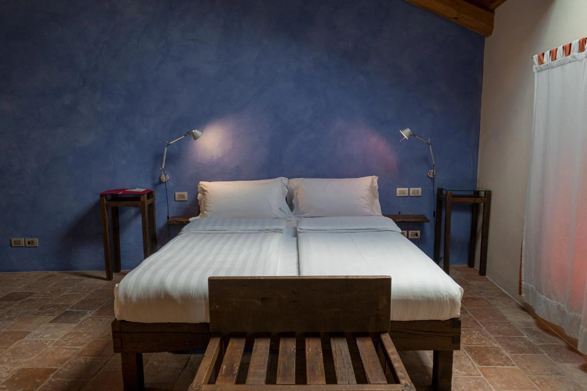 Bed in Albergo Real Castello