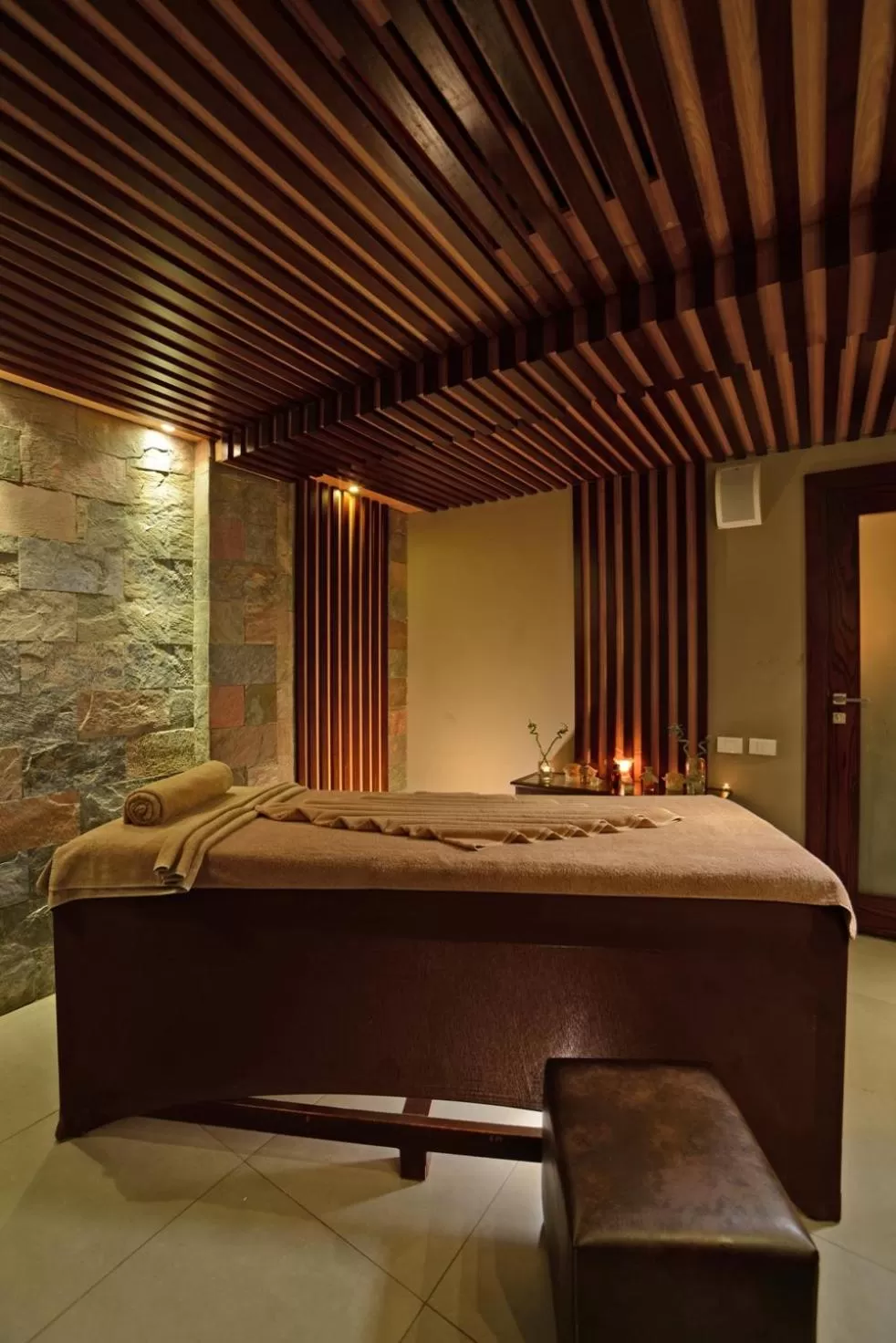 Spa and wellness centre/facilities, Bed in Coral Sea Aqua Club Resort
