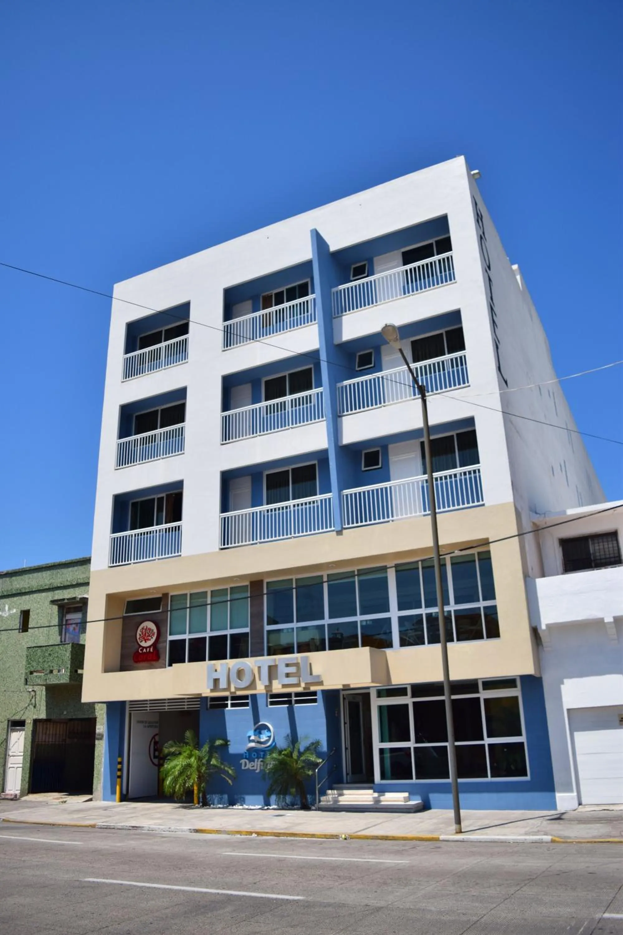Hotel Delfines - a 2 calles del Acuario Veracruz