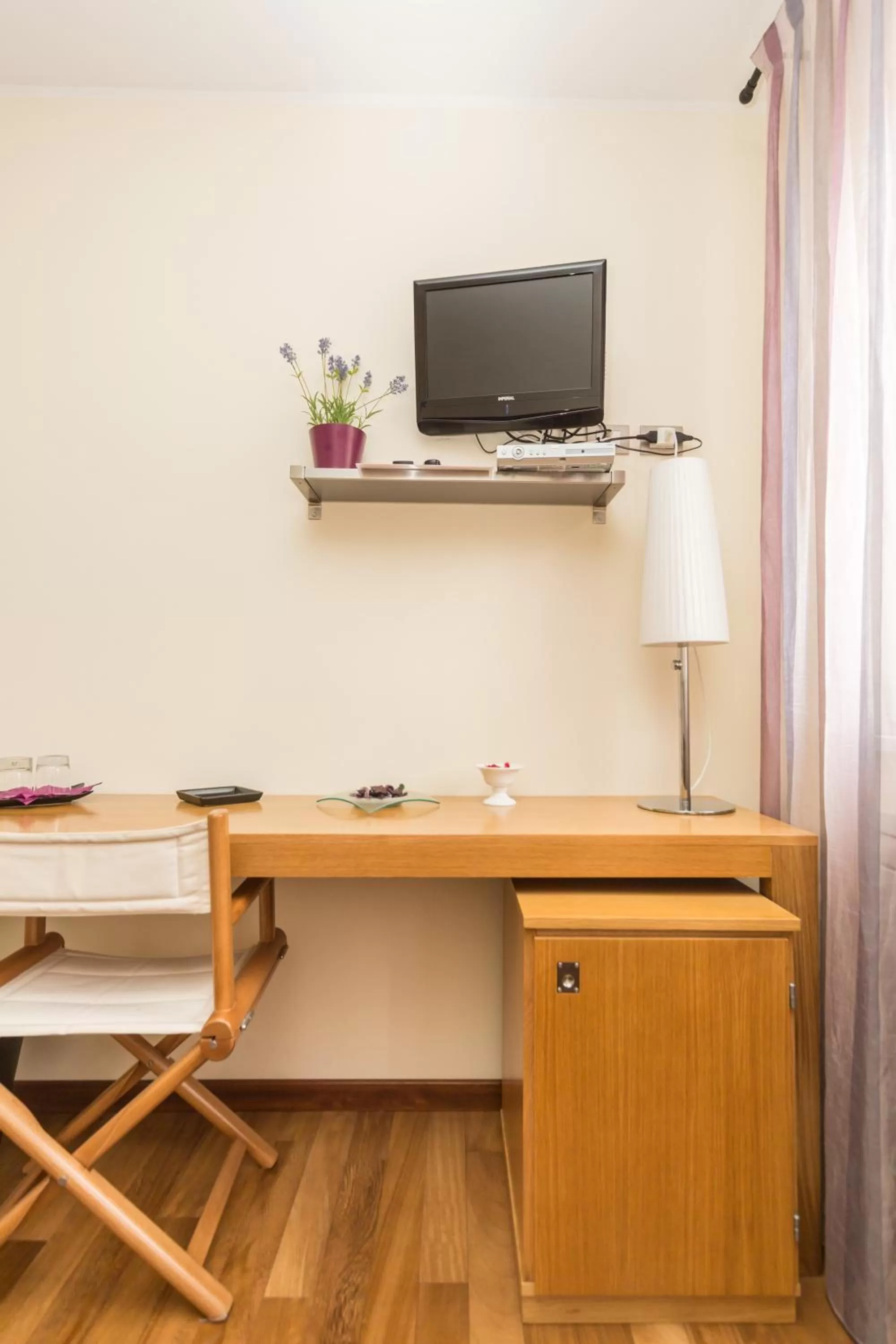 TV and multimedia in Oasi Hotel