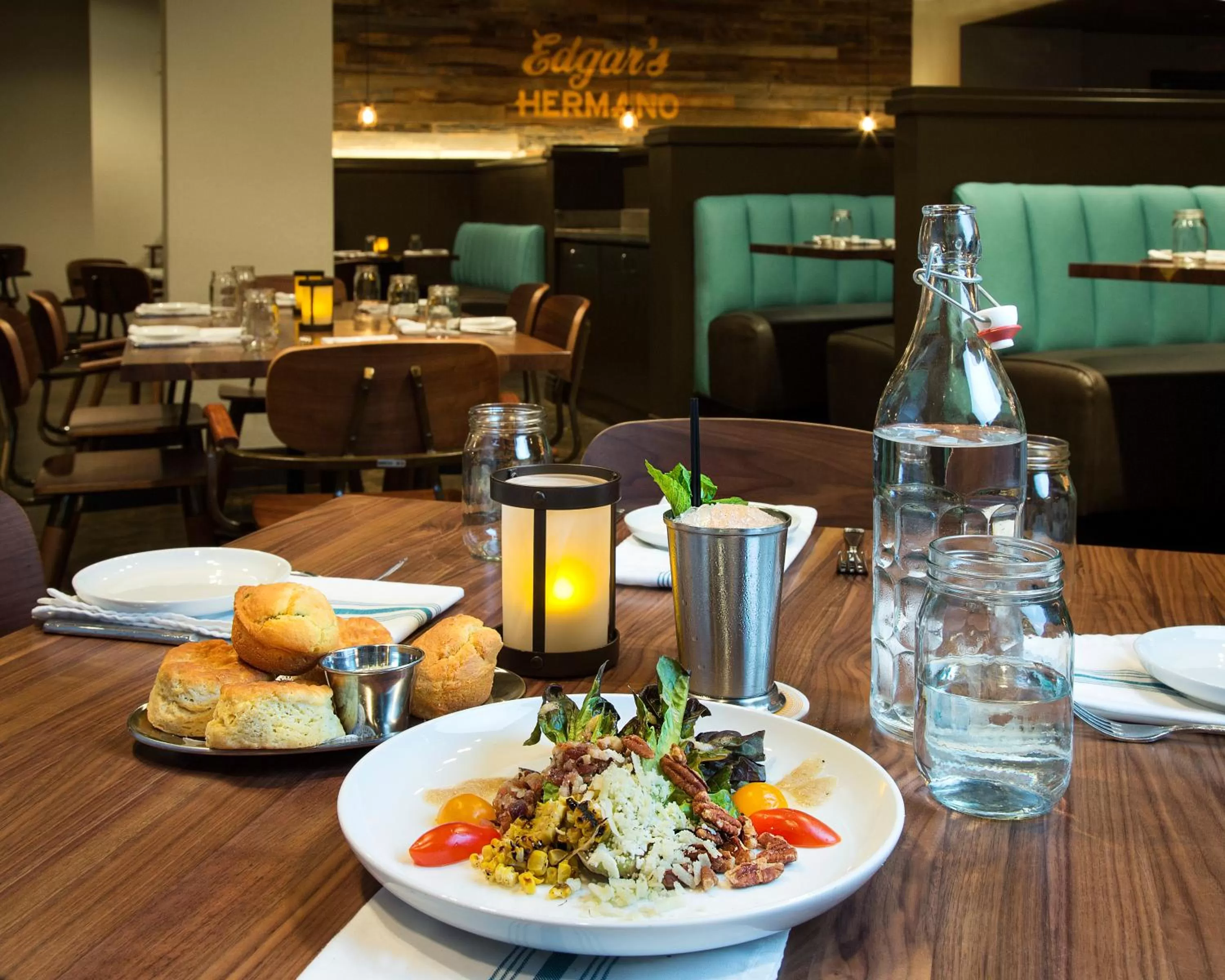 Restaurant/places to eat in The Whitehall Houston