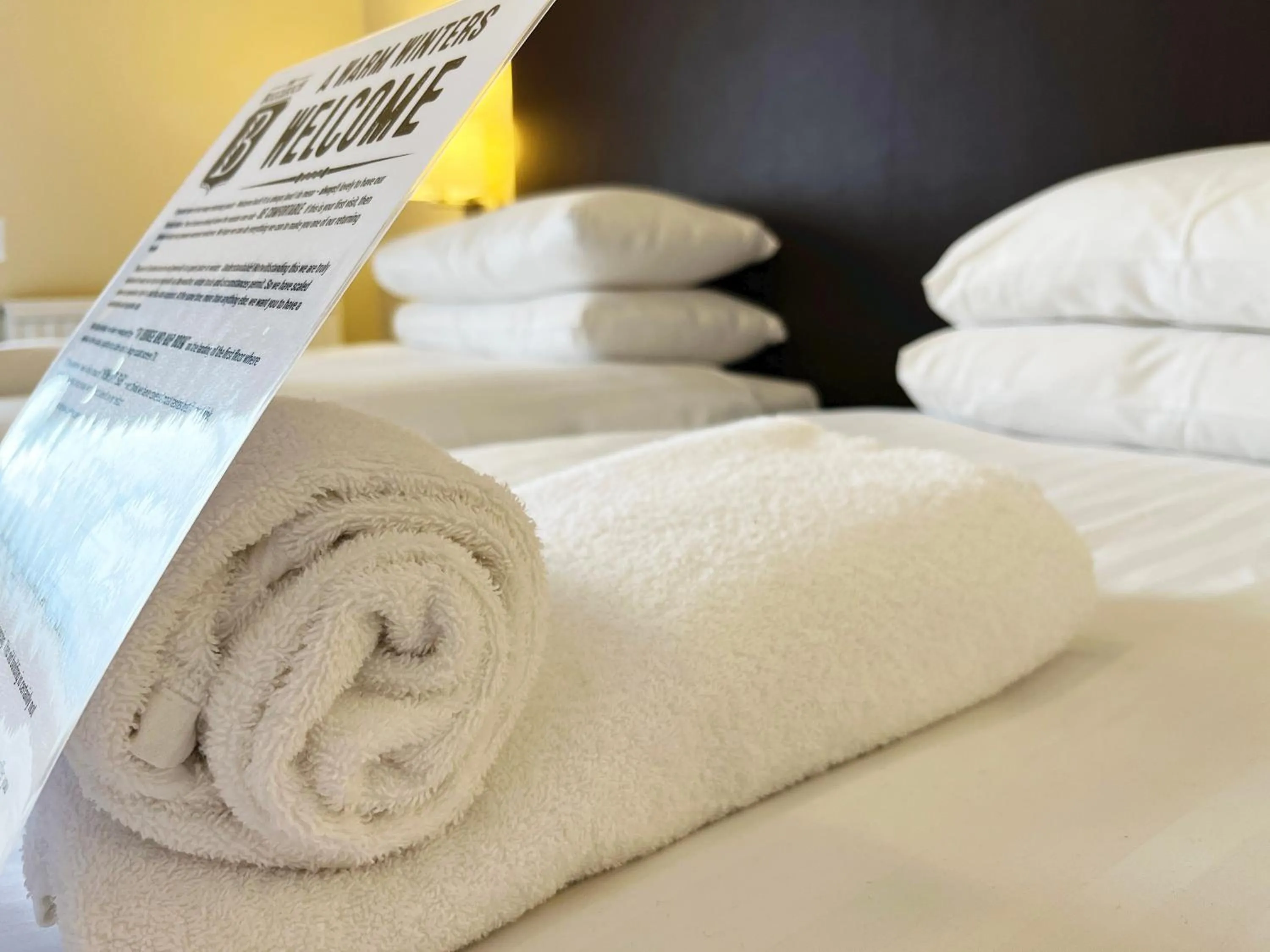 Bedroom, Bed in Buccleuch Arms Hotel