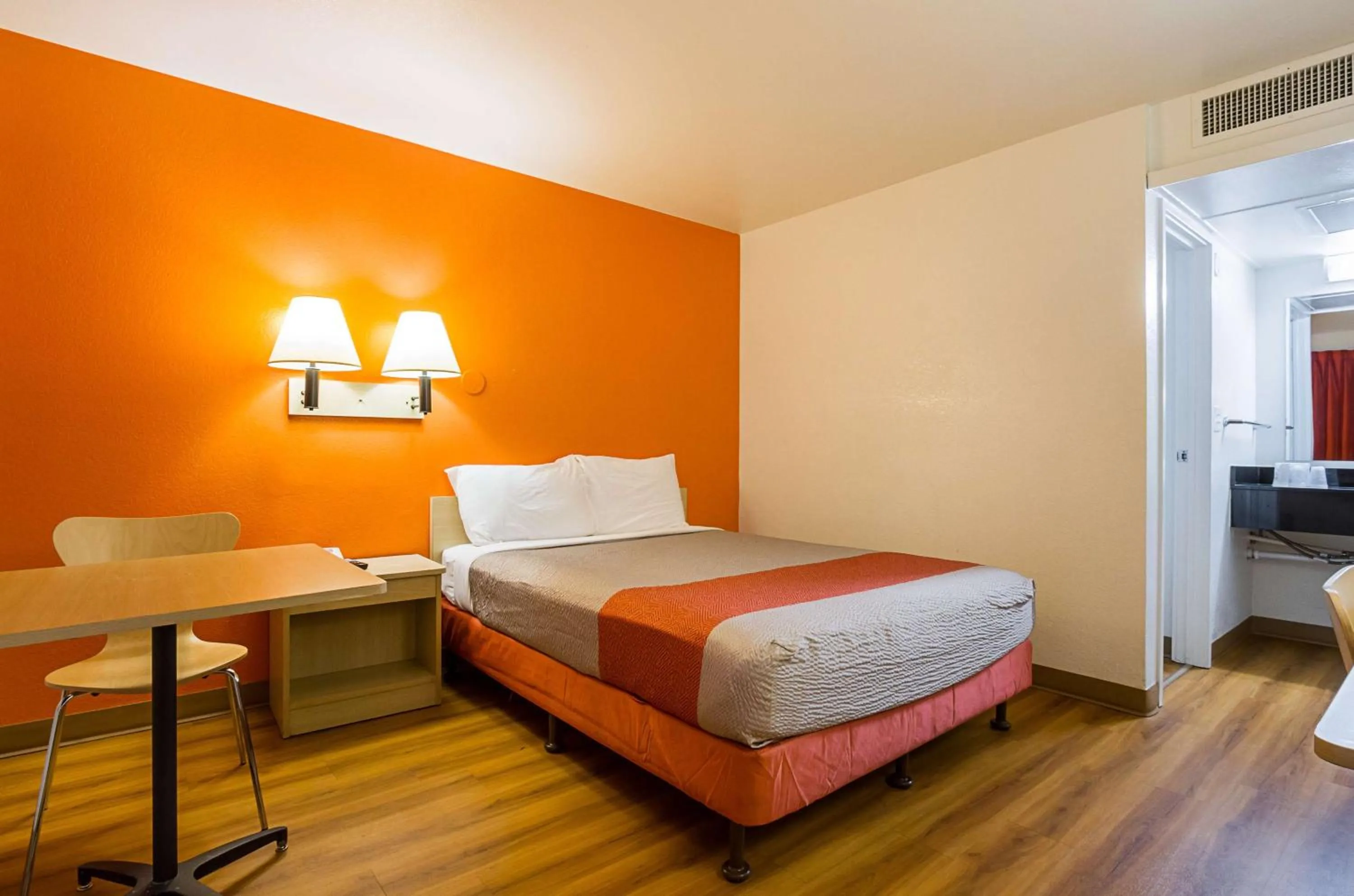 Other, Bed in Motel 6 Mesa North