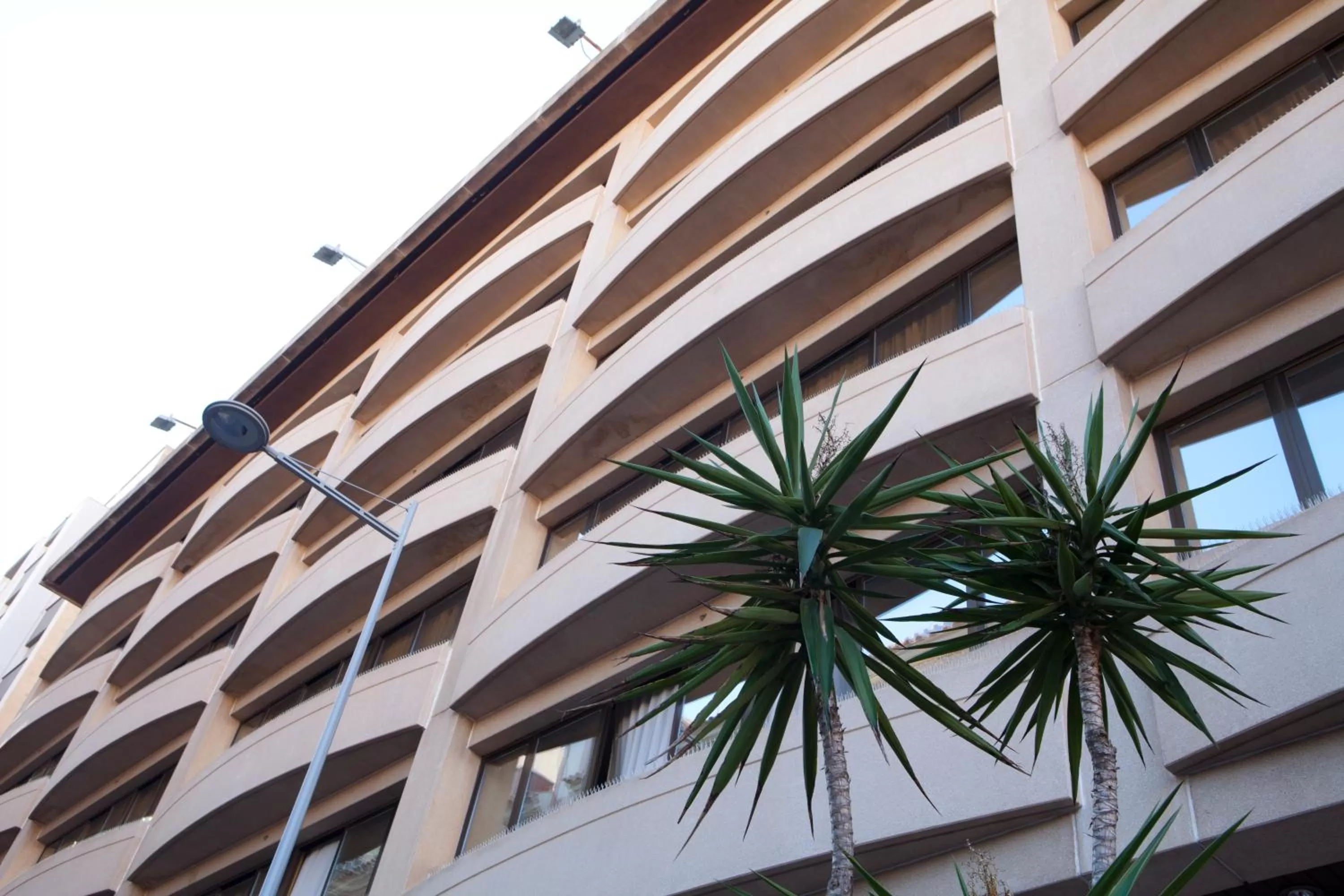 Facade/entrance in Intelier Rosa