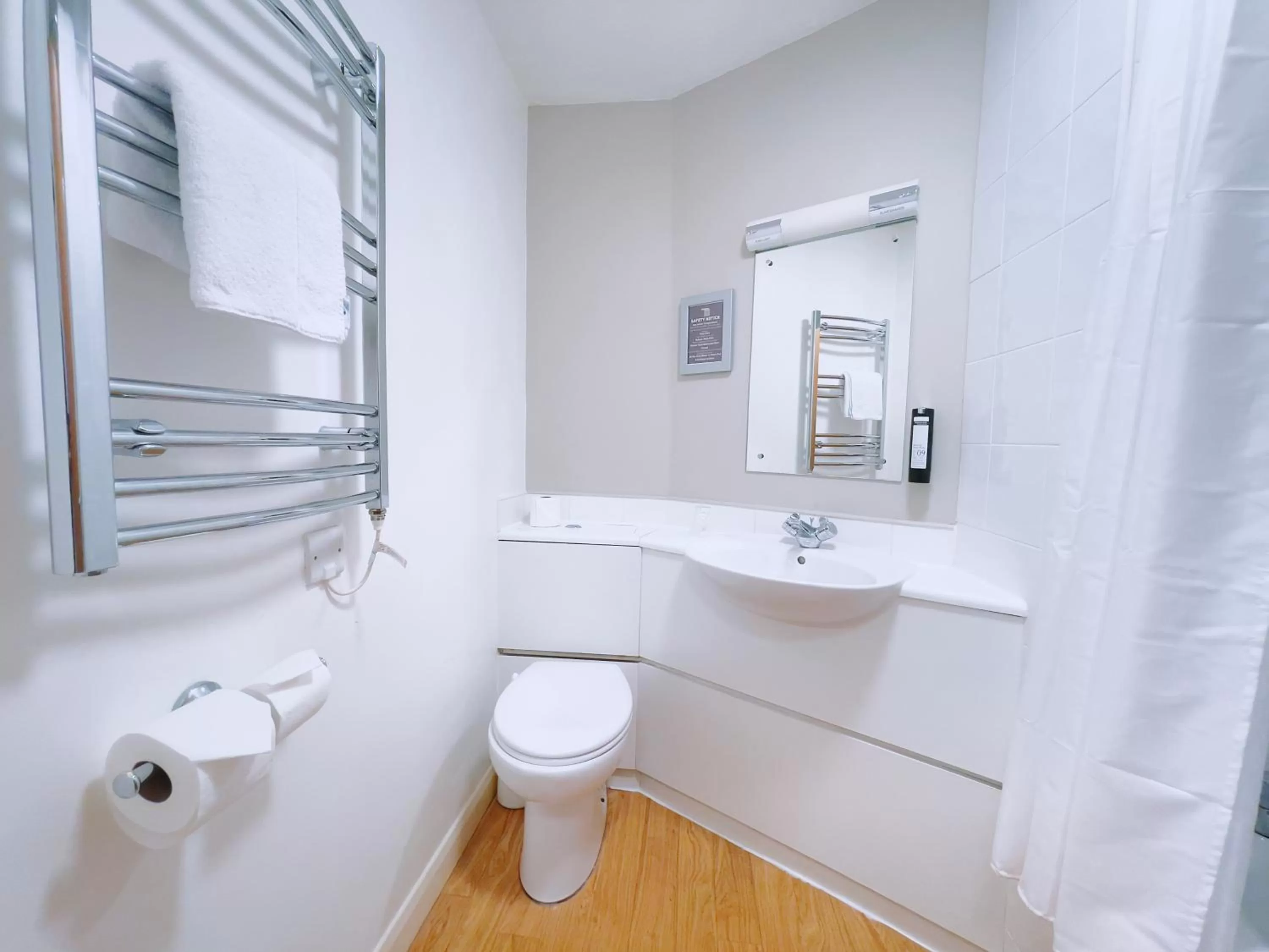 Bathroom in The Corner House Hotel