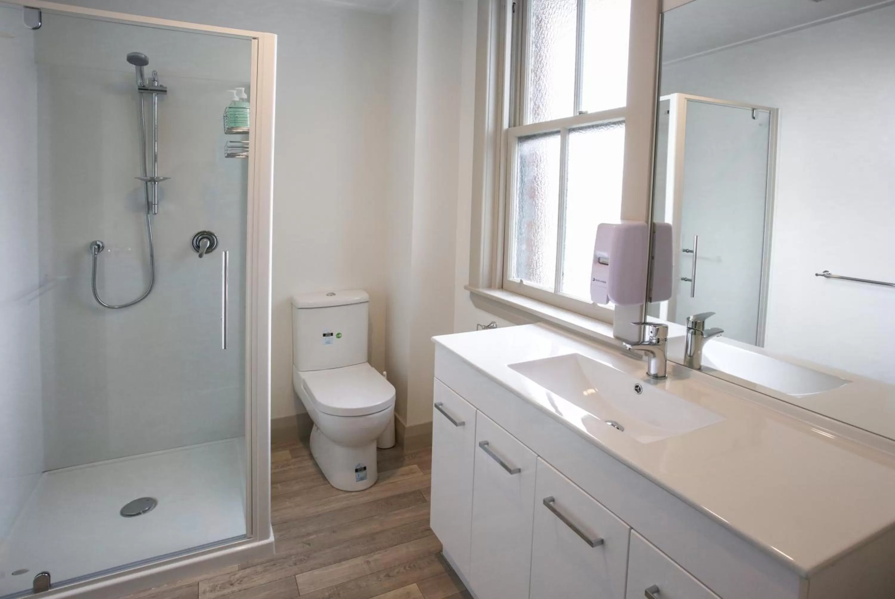 Shower in The Prospect of Howick Accommodation